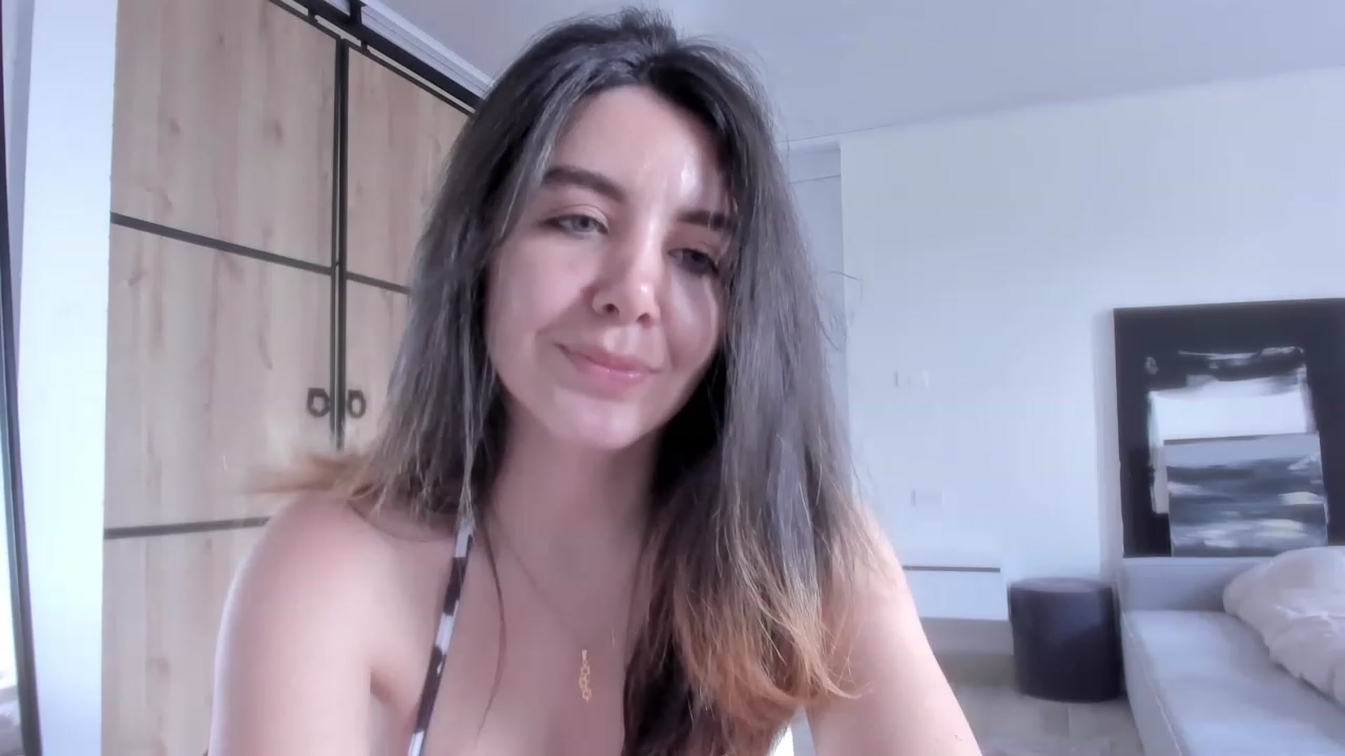 Gallery image thumbnail from LauraVega's myfreecams stream on, 02/01/2023, 16:11 image 20 of 20