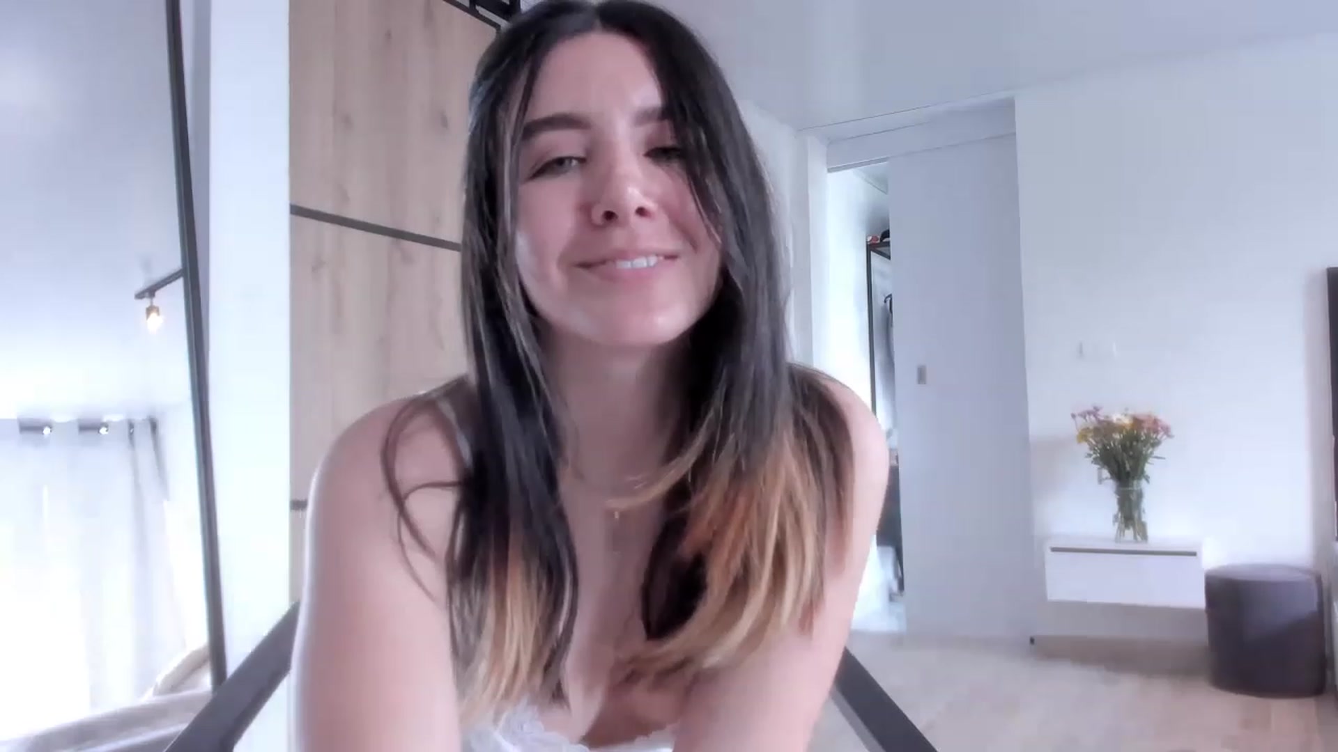Gallery image thumbnail from LauraVega's myfreecams stream on, 02/03/2023, 16:24 image 15 of 20