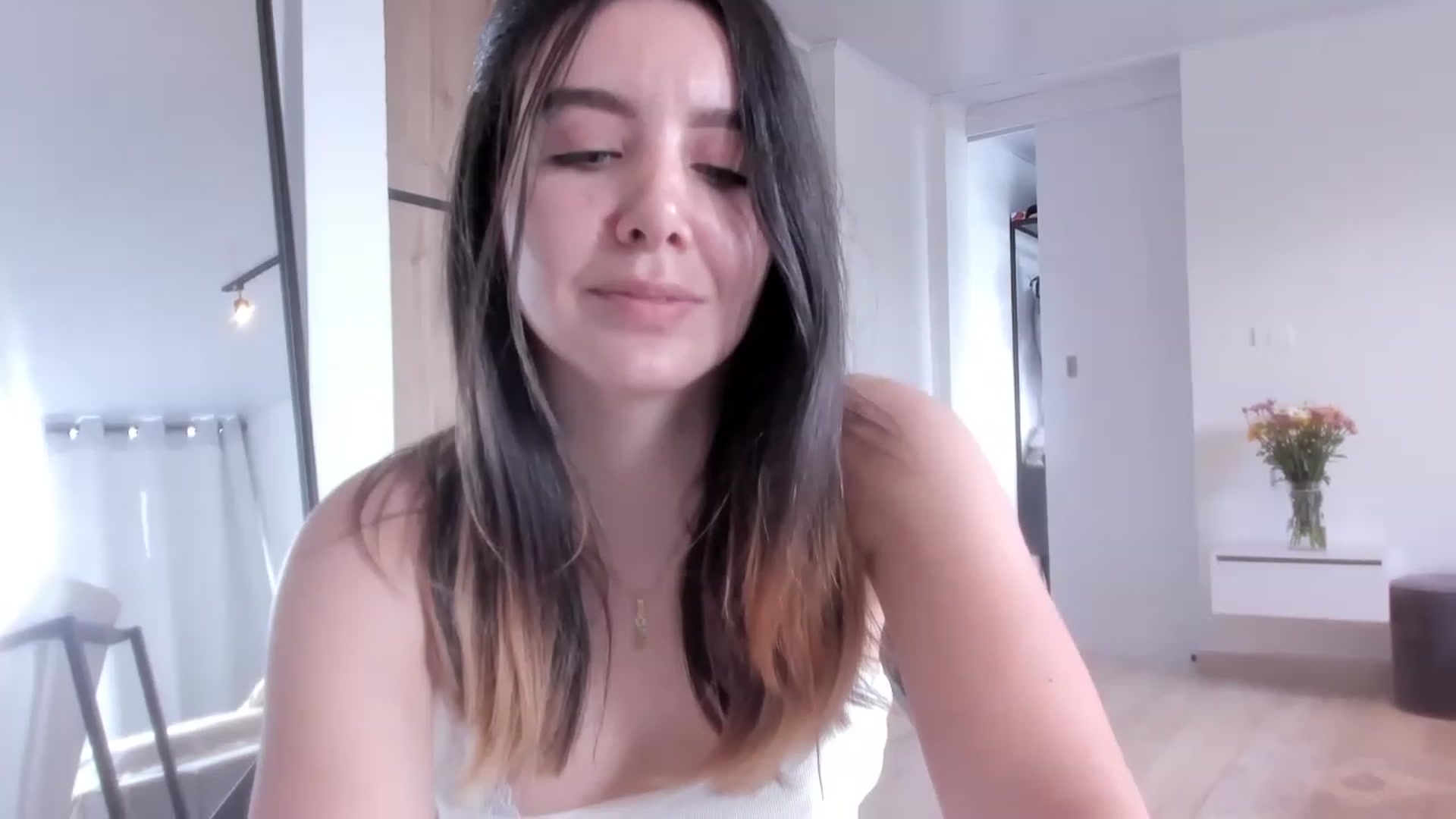 Gallery image thumbnail from LauraVega's myfreecams stream on, 02/03/2023, 16:24 image 3 of 20