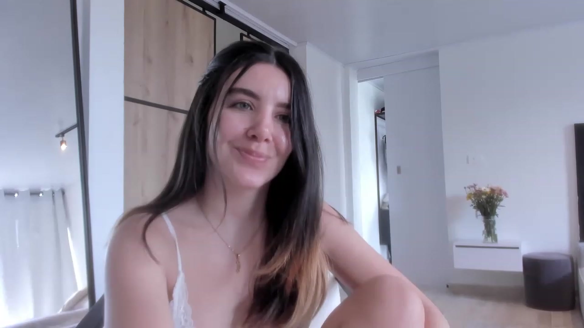 Gallery image thumbnail from LauraVega's myfreecams stream on, 02/03/2023, 16:24 image 19 of 20