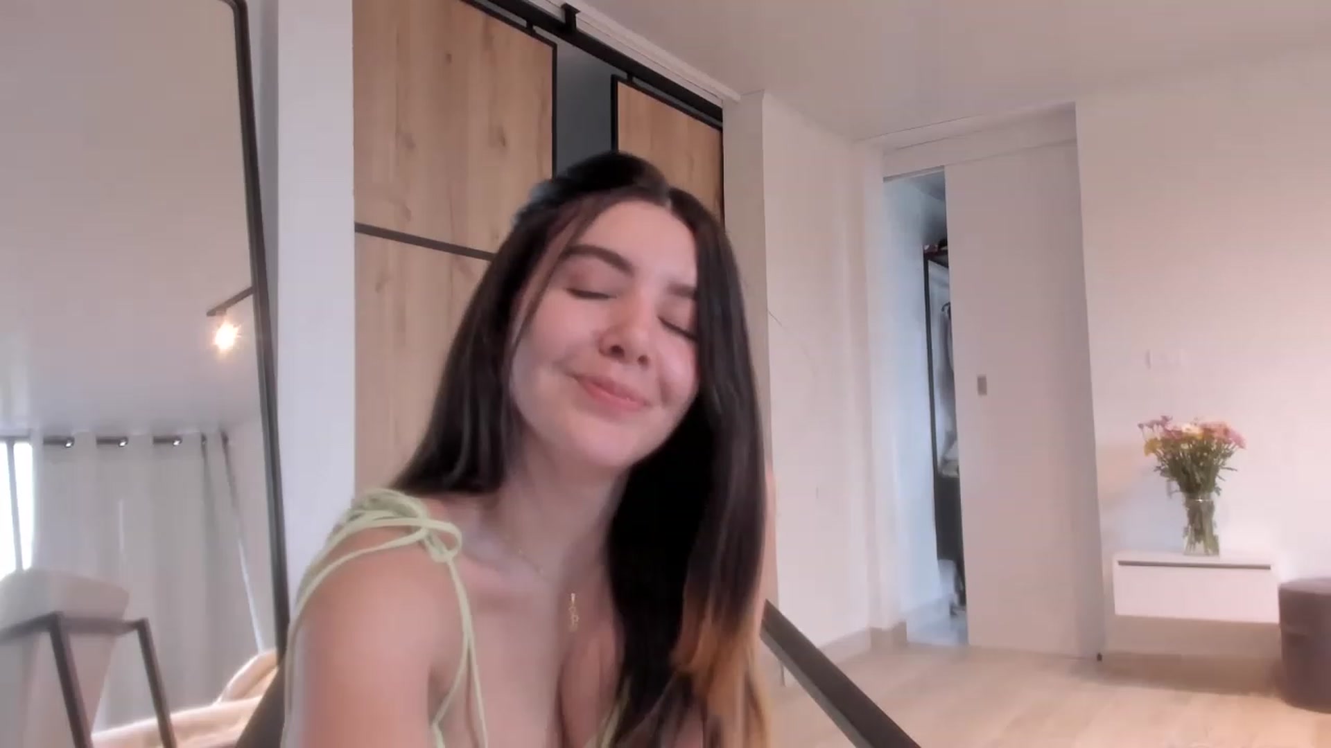 Gallery image thumbnail from LauraVega's myfreecams stream on, 02/03/2023, 23:03 image 3 of 20