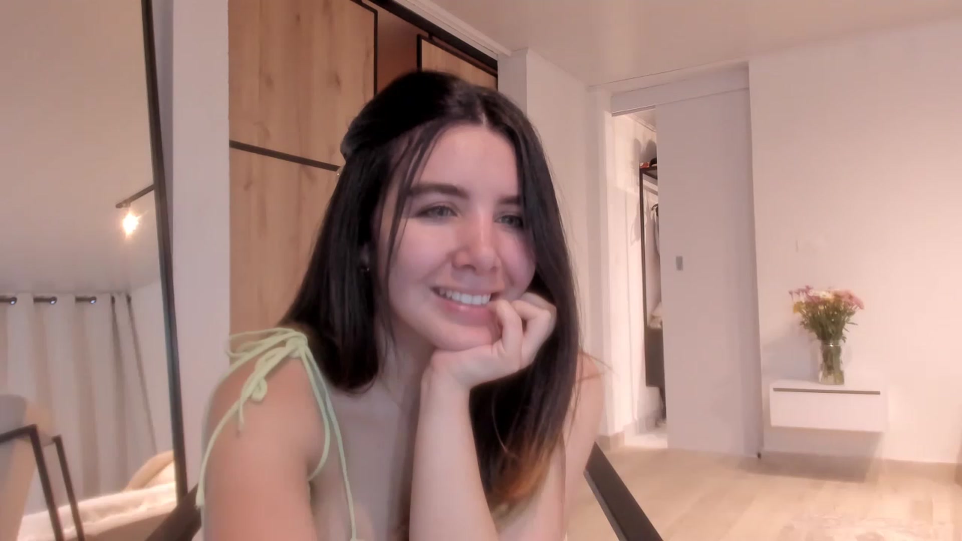Gallery image thumbnail from LauraVega's myfreecams stream on, 02/03/2023, 23:03 image 19 of 20
