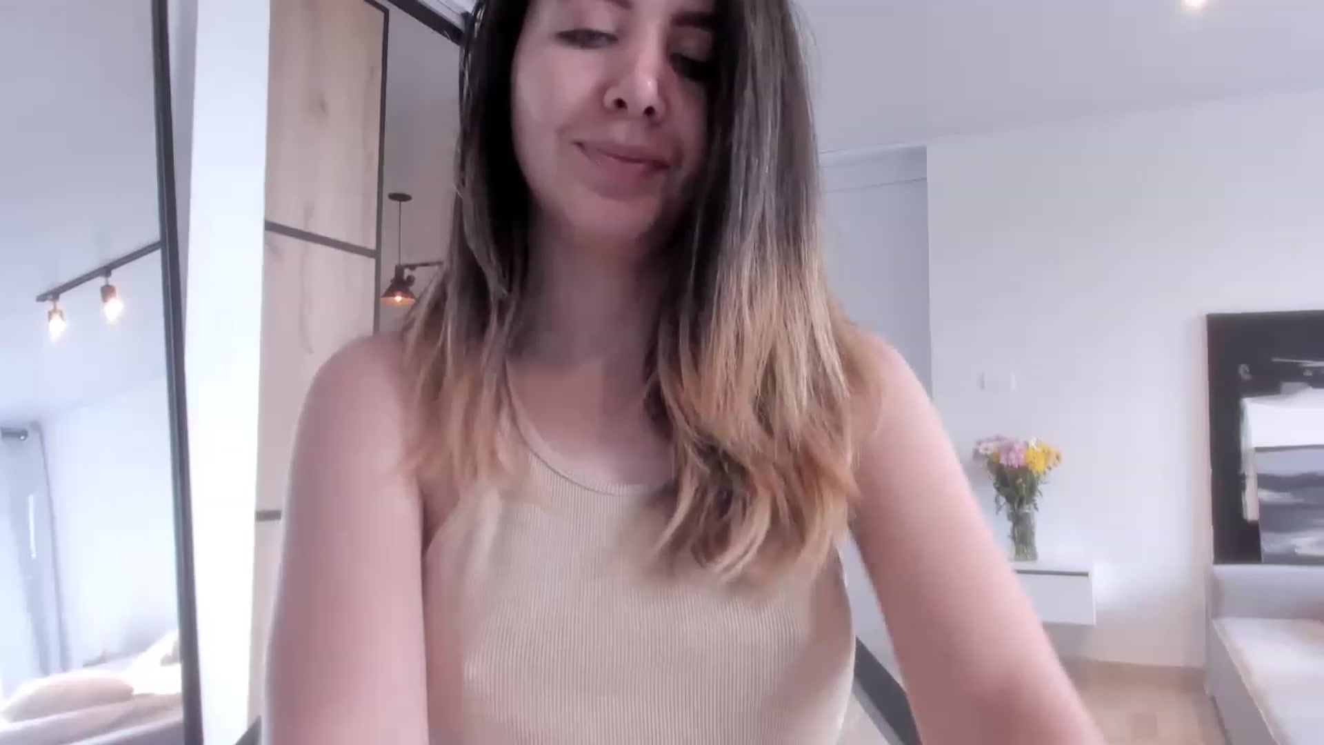 Gallery image thumbnail from LauraVega's myfreecams stream on, 02/11/2023, 15:48 image 13 of 20