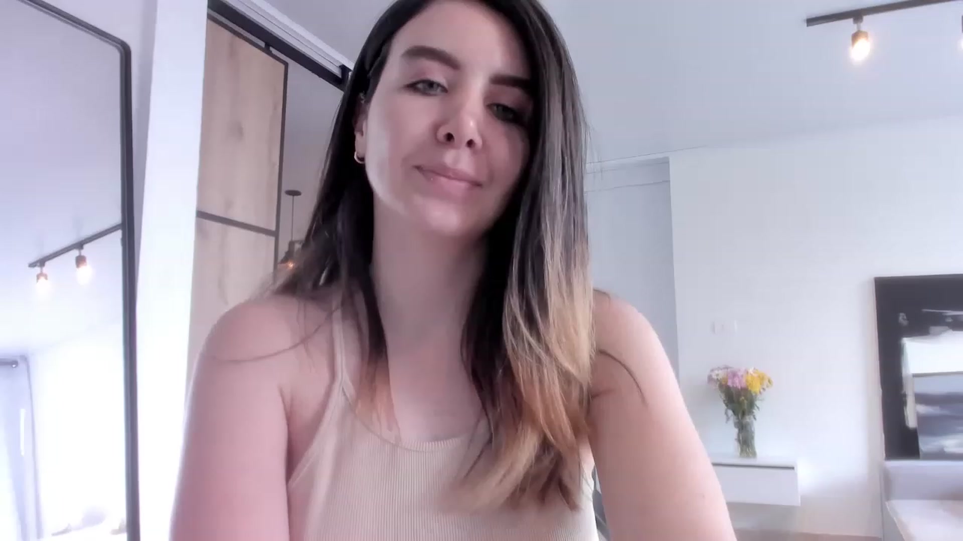 Gallery image thumbnail from LauraVega's myfreecams stream on, 02/11/2023, 15:48 image 9 of 20