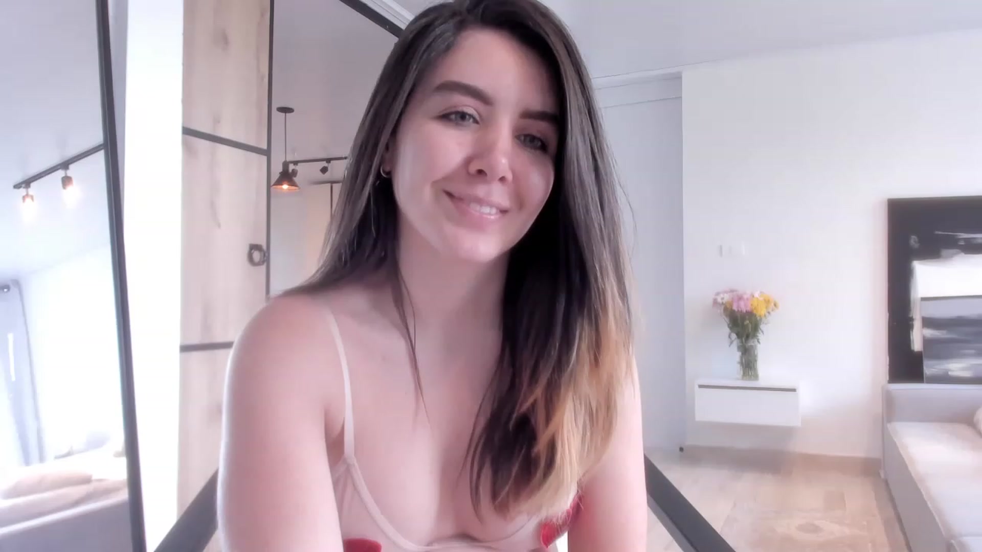 Gallery image thumbnail from LauraVega's myfreecams stream on, 02/11/2023, 16:21 image 1 of 20