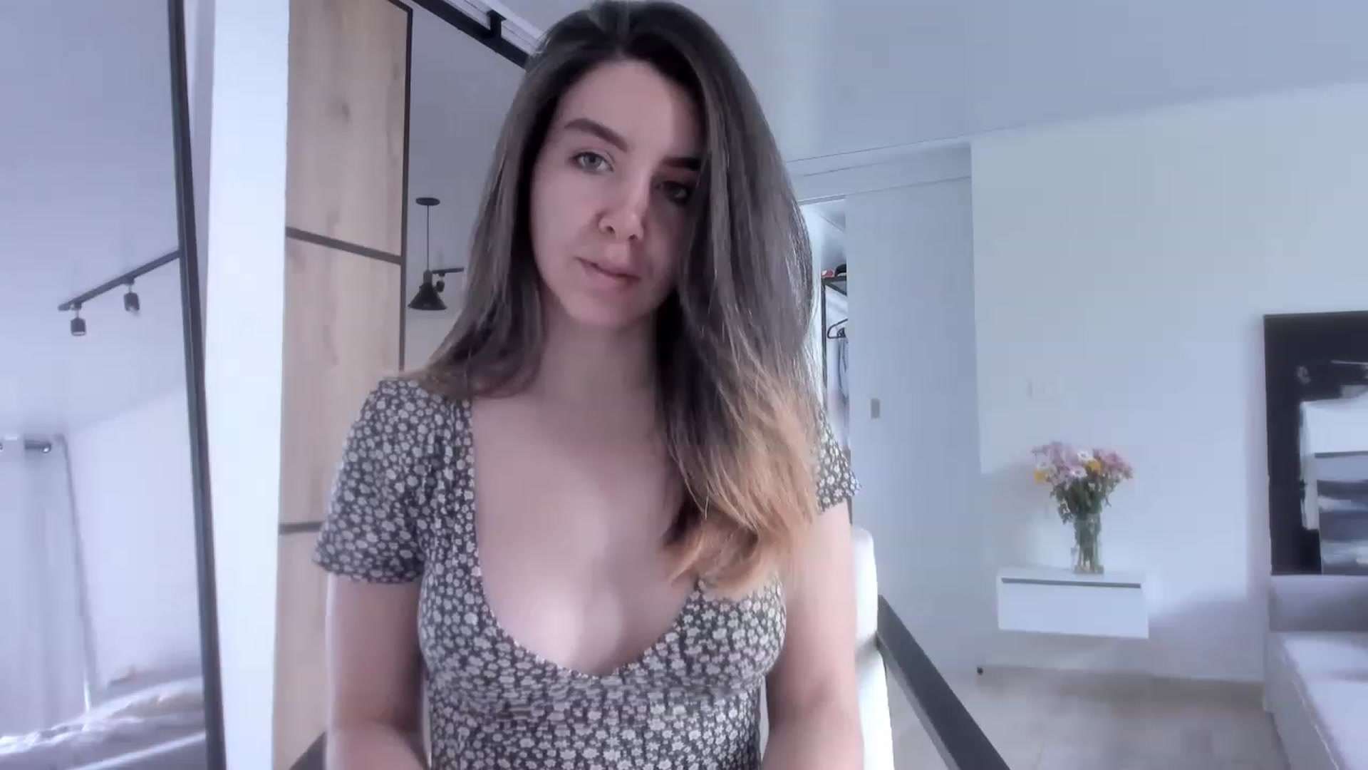 Gallery image thumbnail from LauraVega's myfreecams stream on, 02/13/2023, 17:02 image 2 of 20