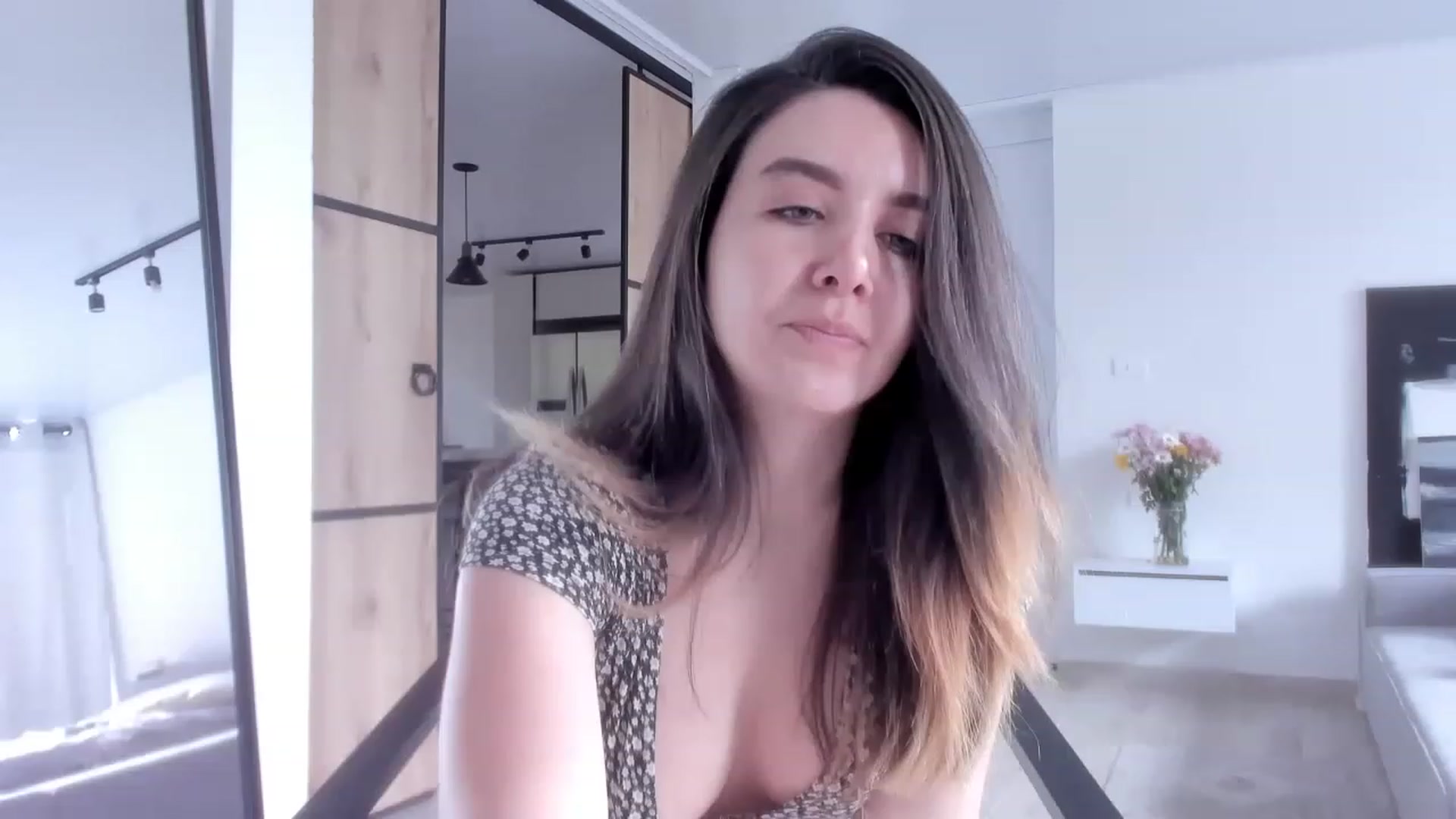 Gallery image thumbnail from LauraVega's myfreecams stream on, 02/13/2023, 17:02 image 4 of 20