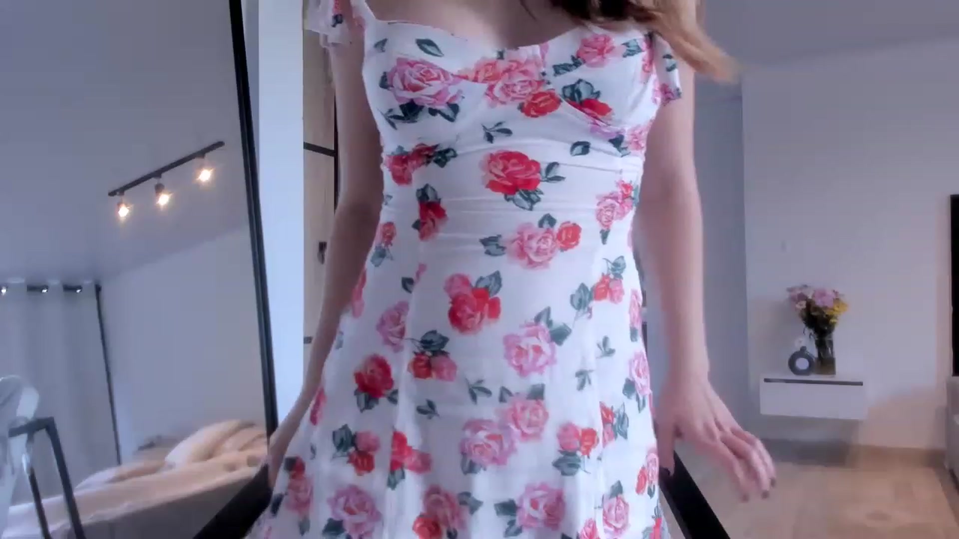 Gallery image thumbnail from LauraVega's myfreecams stream on, 02/18/2023, 21:50 image 9 of 20