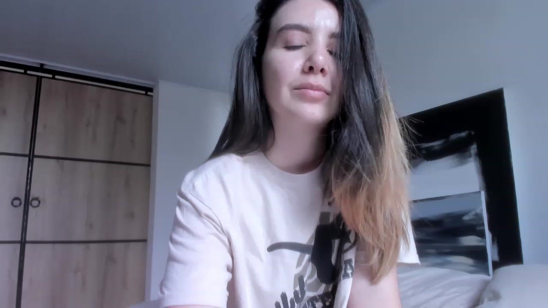 Gallery image thumbnail from LauraVega's myfreecams stream on, 02/24/2023, 17:07 image 17 of 20