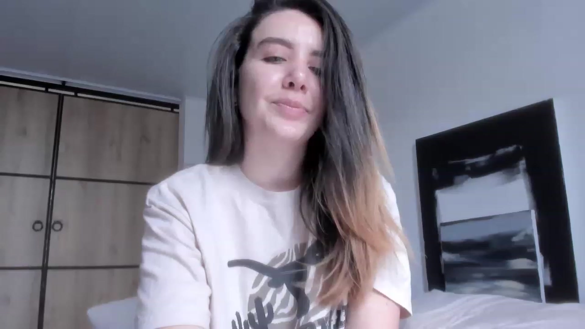 Gallery image thumbnail from LauraVega's myfreecams stream on, 02/24/2023, 17:07 image 12 of 20