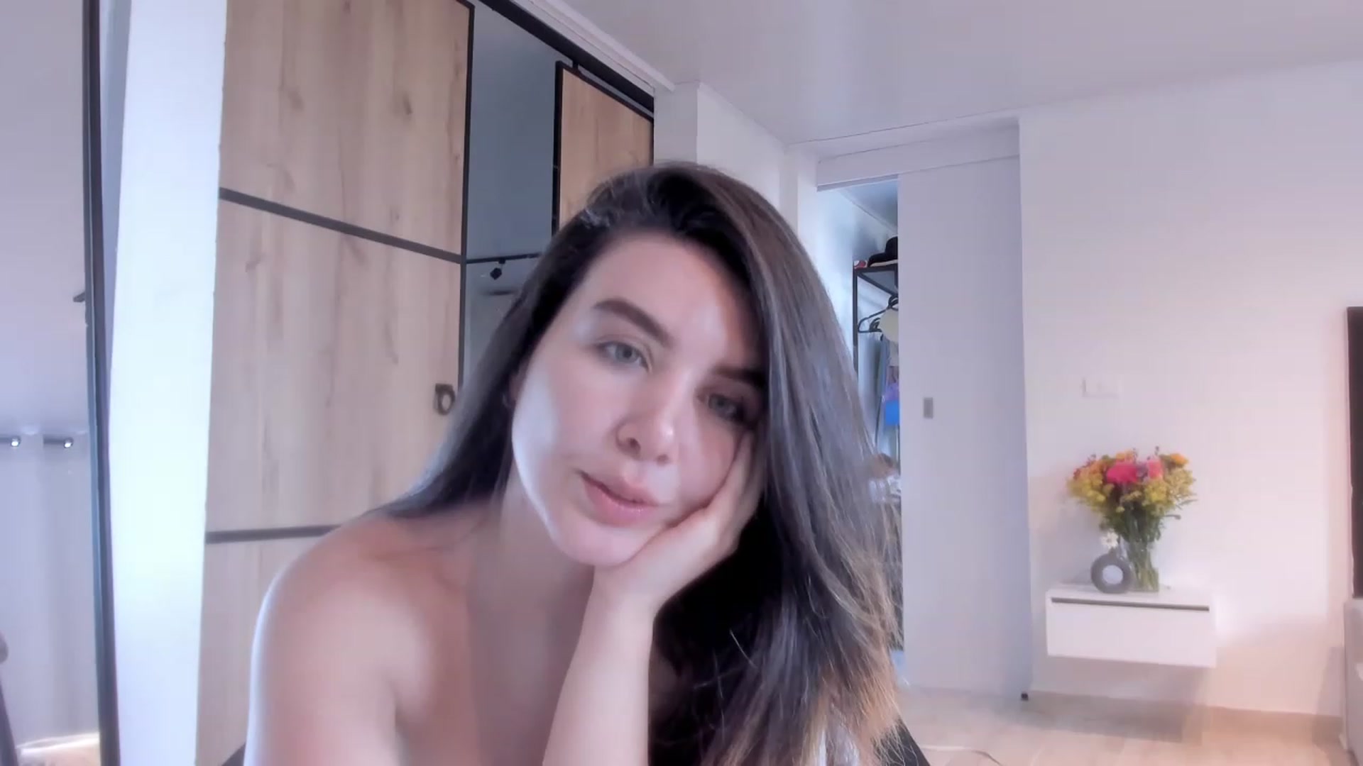 Gallery image thumbnail from LauraVega's myfreecams stream on, 02/24/2023, 23:08 image 12 of 20