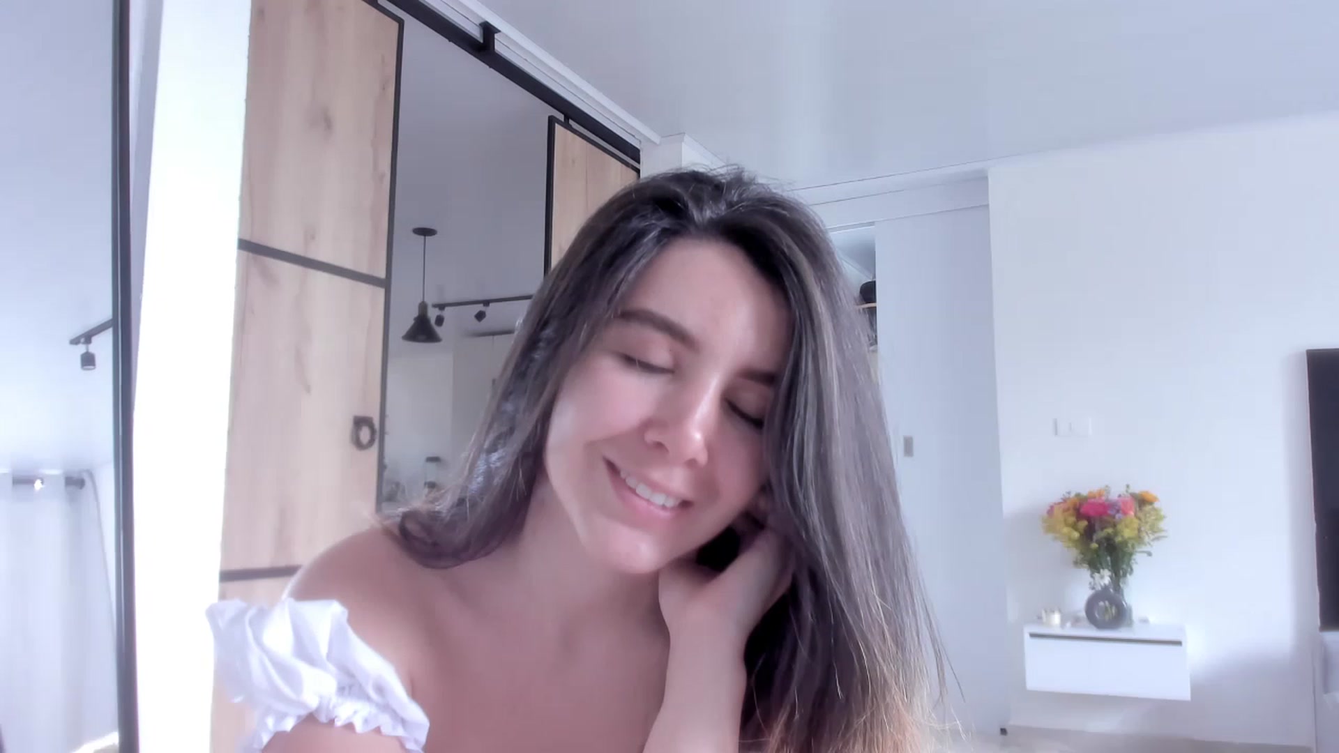 Gallery image thumbnail from LauraVega's myfreecams stream on, 02/25/2023, 15:53 image 1 of 20