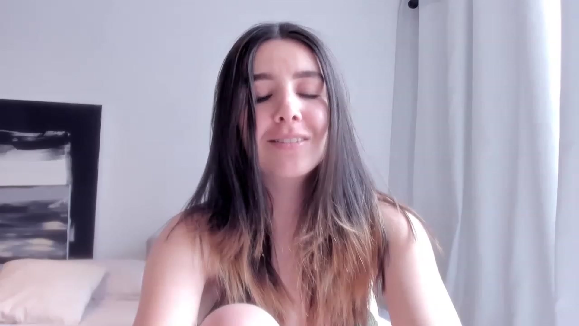 Gallery image thumbnail from LauraVega's myfreecams stream on, 03/01/2023, 15:47 image 6 of 20