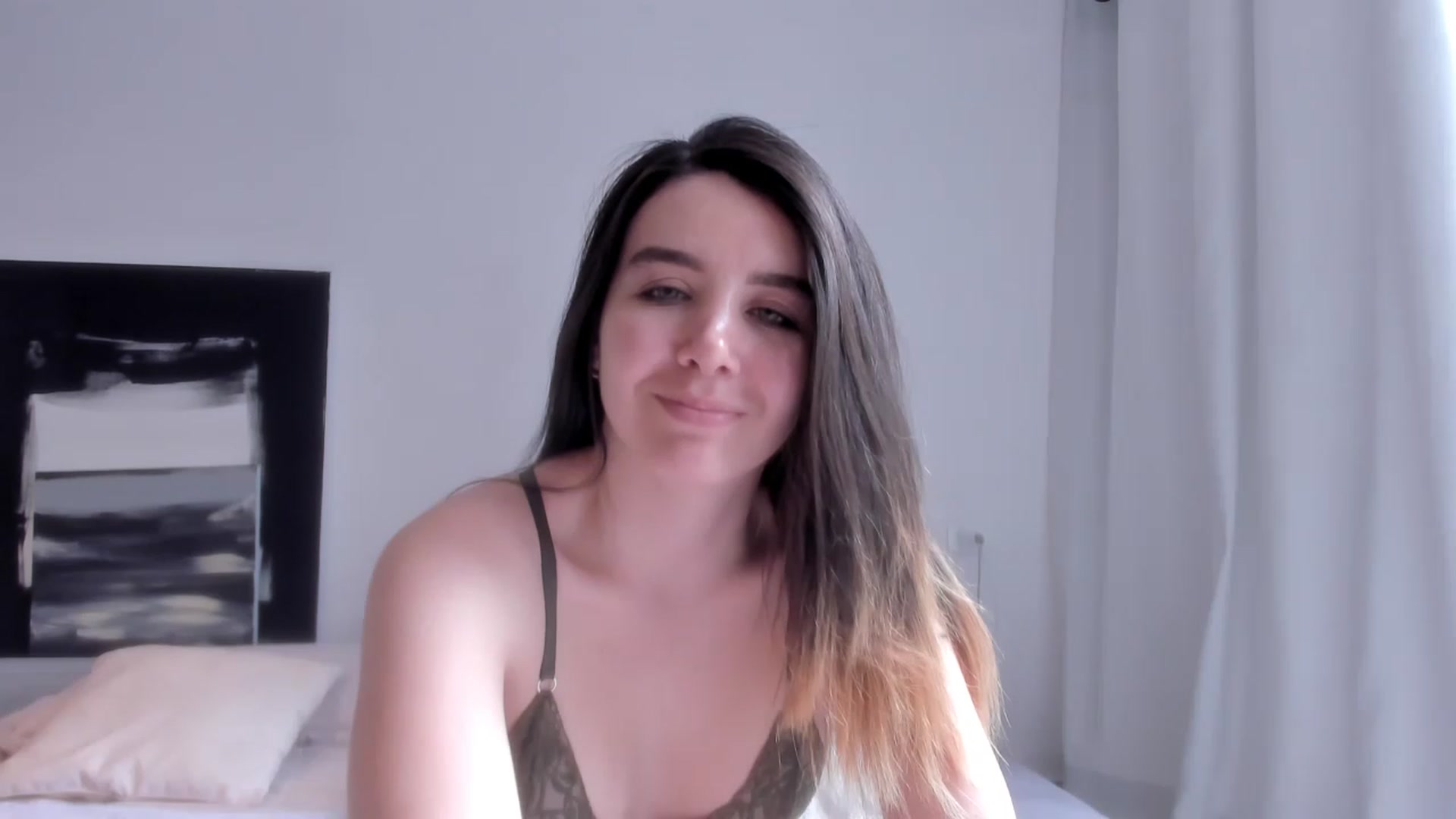 Gallery image thumbnail from LauraVega's myfreecams stream on, 03/01/2023, 18:12 image 8 of 20