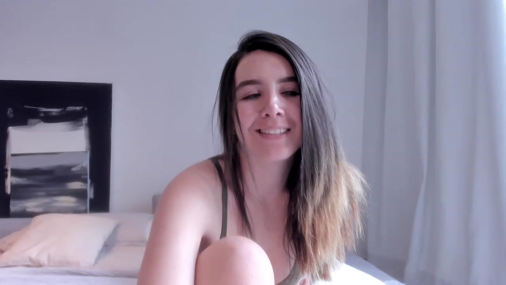 Gallery image thumbnail from LauraVega's myfreecams stream on, 03/01/2023, 18:12 image 20 of 20