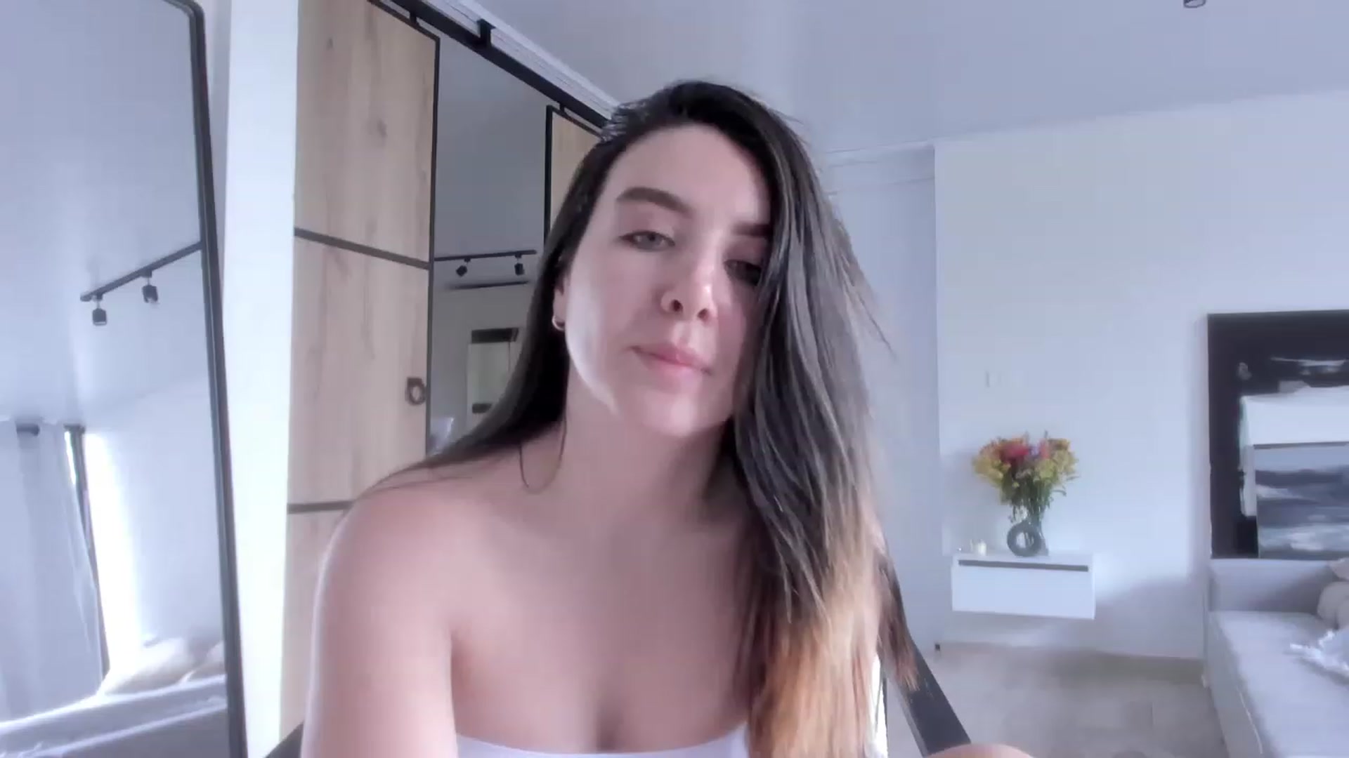 Gallery image thumbnail from LauraVega's myfreecams stream on, 03/02/2023, 16:46 image 4 of 20