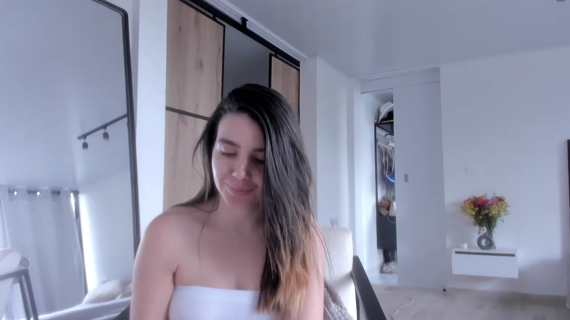 Gallery image thumbnail from LauraVega's myfreecams stream on, 03/02/2023, 16:46 image 19 of 20