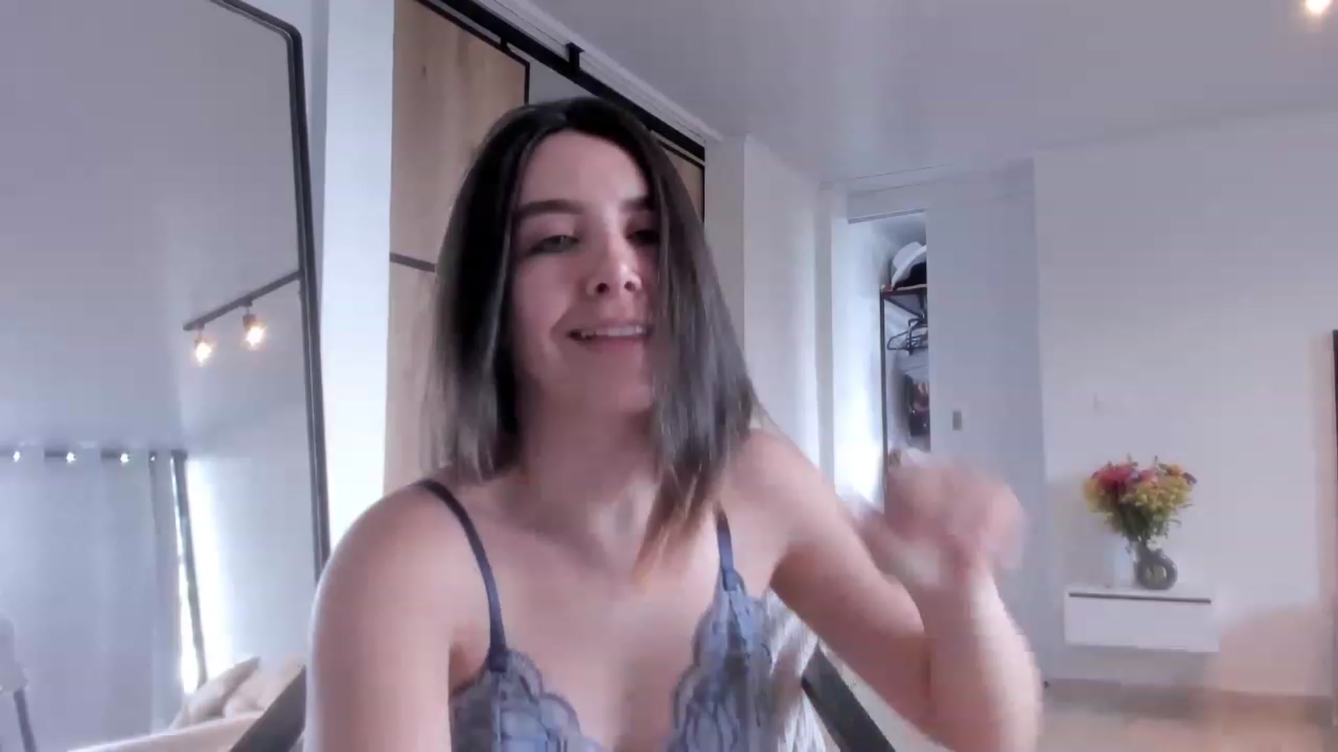 Gallery image thumbnail from LauraVega's myfreecams stream on, 03/03/2023, 17:08 image 8 of 20