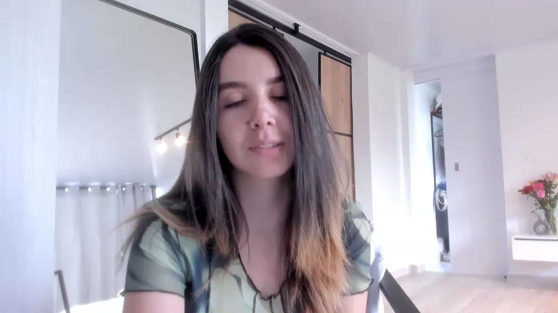 Gallery image thumbnail from LauraVega's myfreecams stream on, 03/10/2023, 17:52 image 11 of 20