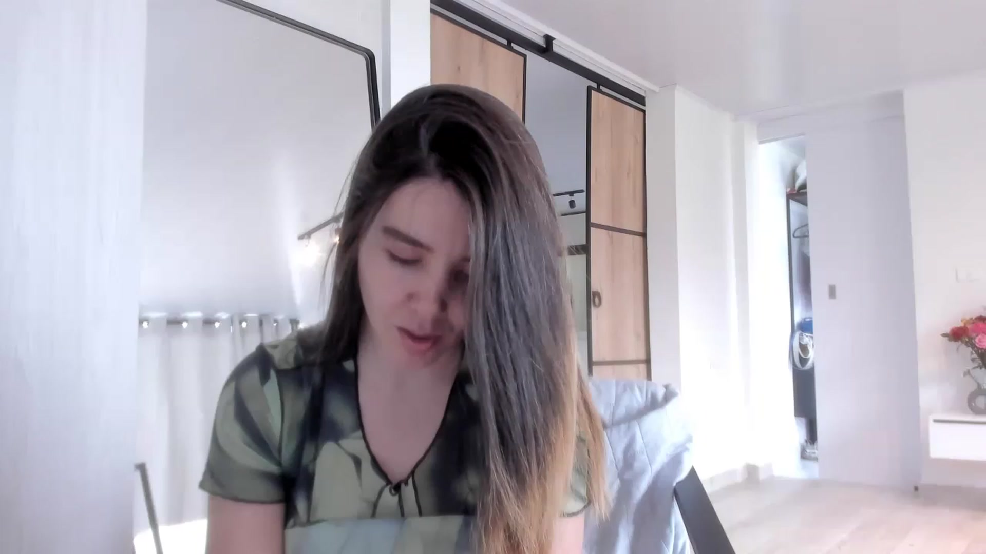 Gallery image thumbnail from LauraVega's myfreecams stream on, 03/10/2023, 17:52 image 7 of 20