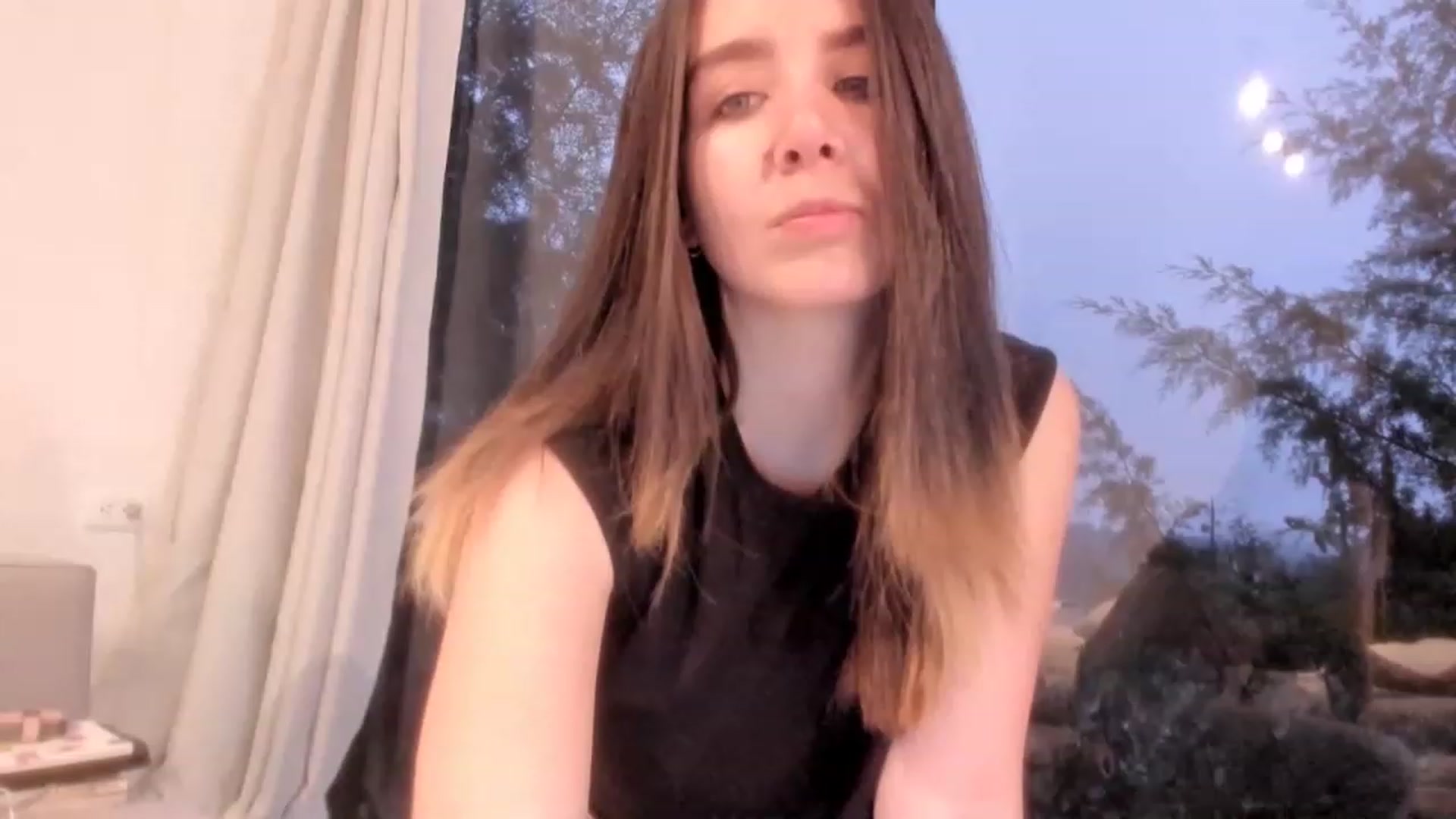Gallery image thumbnail from LauraVega's myfreecams stream on, 03/10/2023, 23:50 image 17 of 20