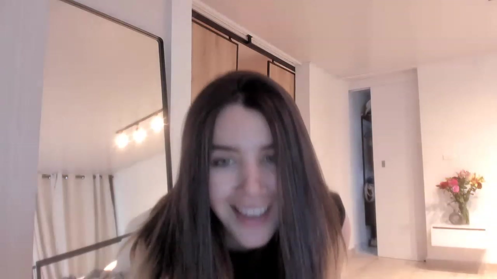 Gallery image thumbnail from LauraVega's myfreecams stream on, 03/10/2023, 23:50 image 13 of 20