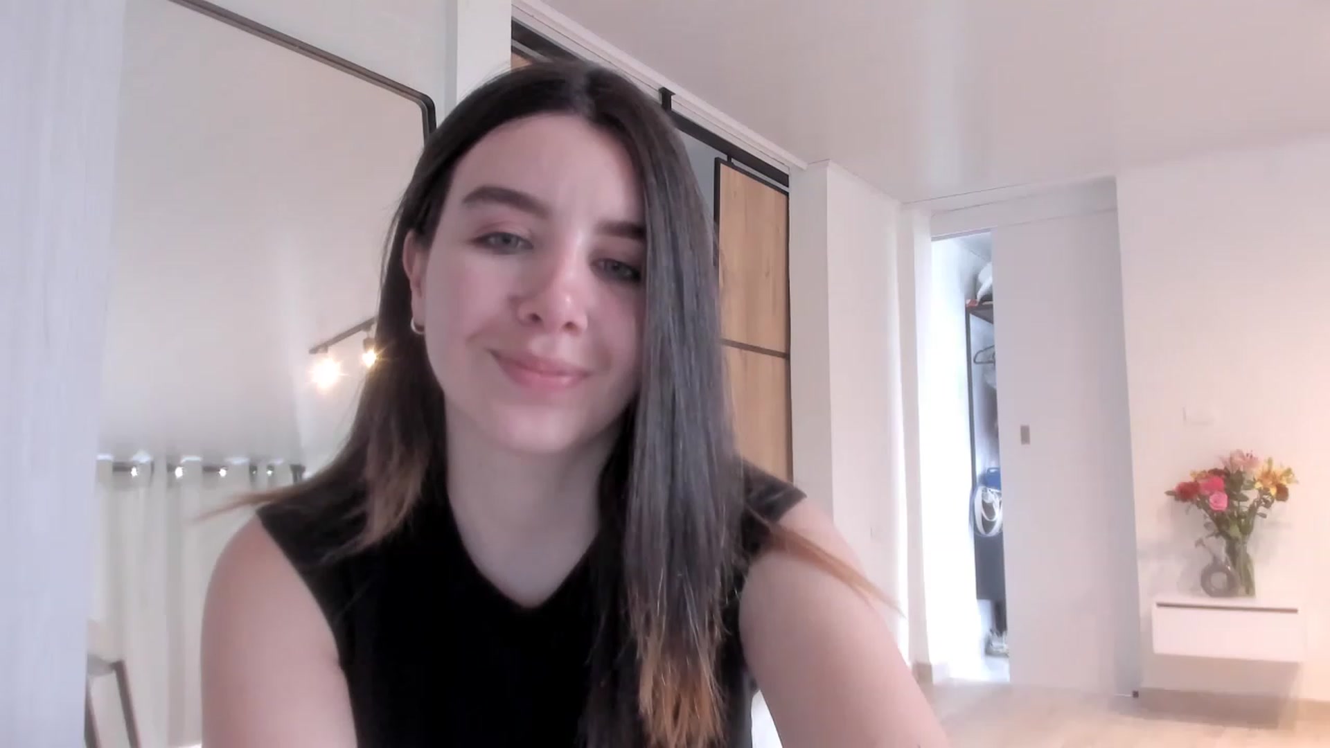 Gallery image thumbnail from LauraVega's myfreecams stream on, 03/10/2023, 23:50 image 4 of 20