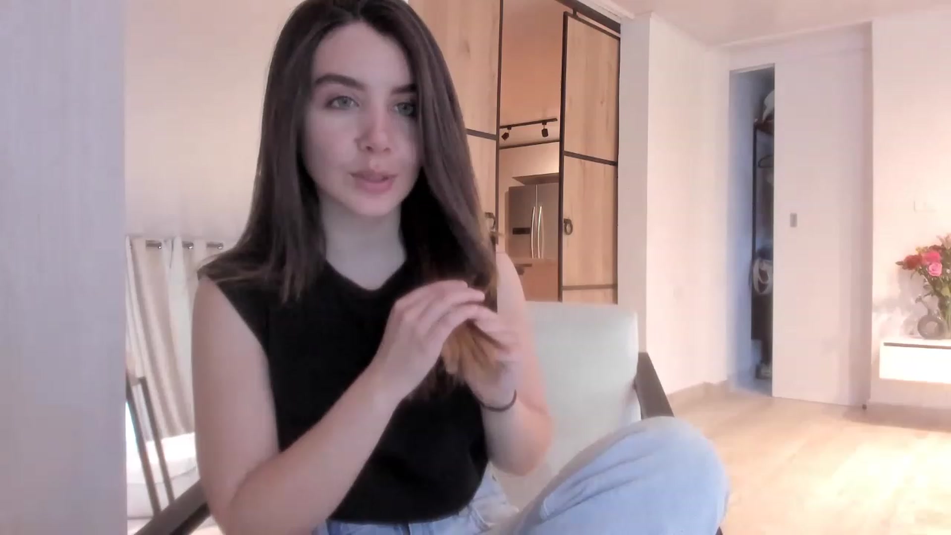 Gallery image thumbnail from LauraVega's myfreecams stream on, 03/10/2023, 23:50 image 14 of 20