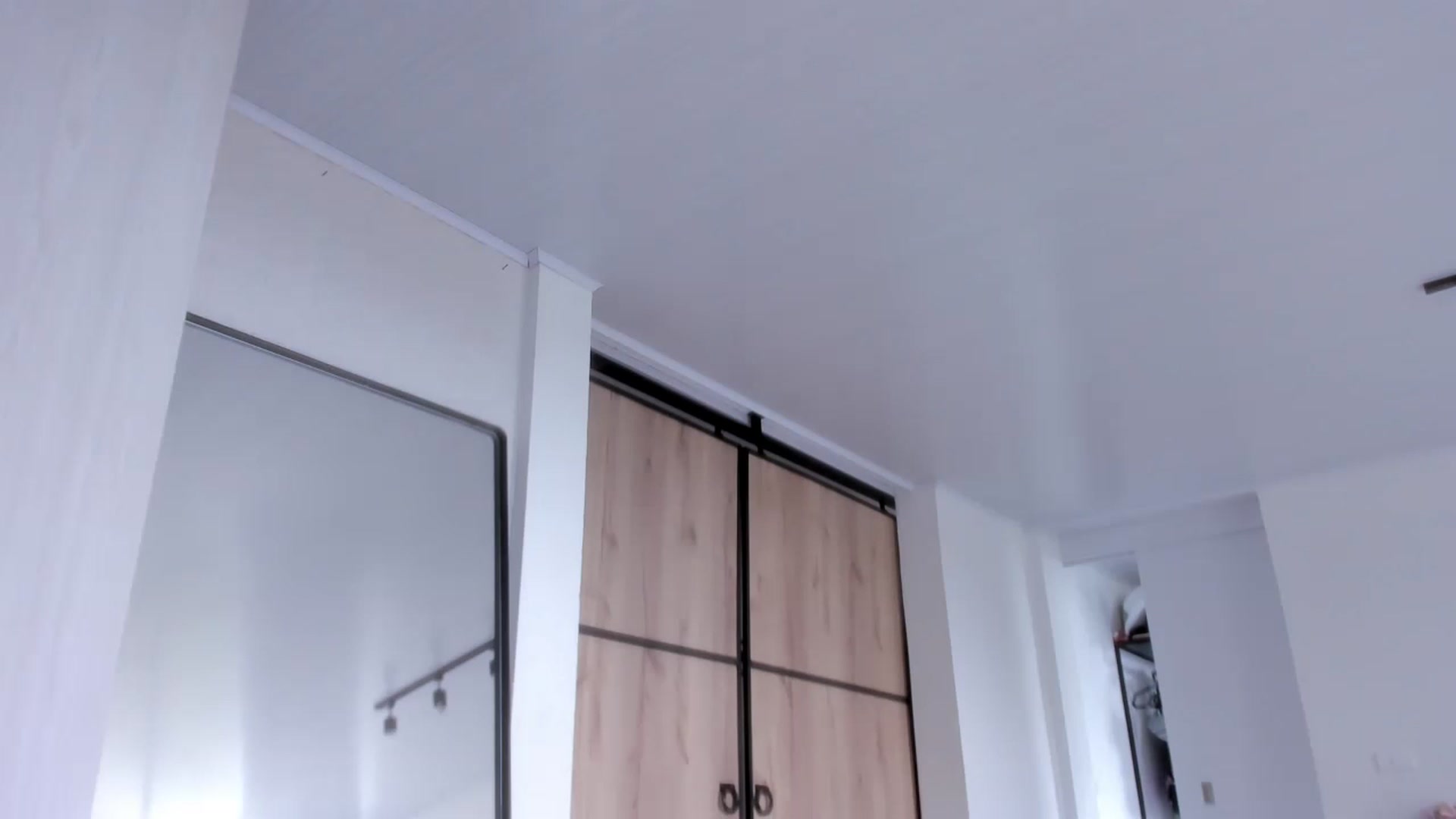 Gallery image thumbnail from LauraVega's myfreecams stream on, 03/12/2023, 17:45 image 10 of 20