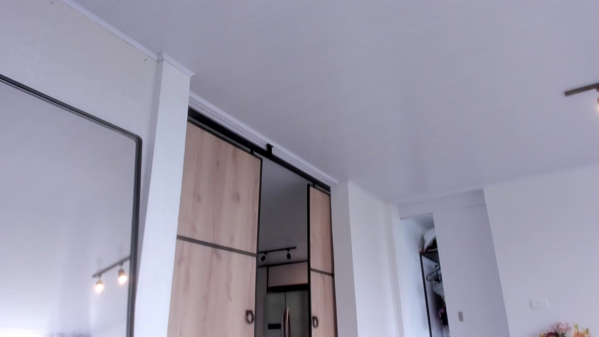 Gallery image thumbnail from LauraVega's myfreecams stream on, 03/13/2023, 16:50 image 7 of 20