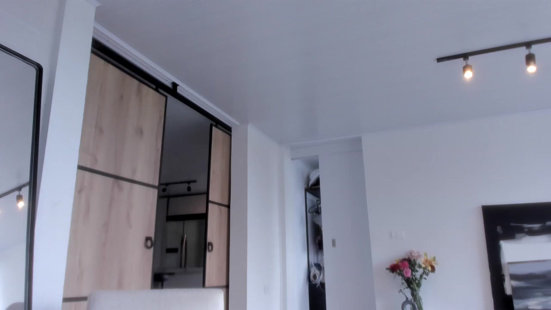 Gallery image thumbnail from LauraVega's myfreecams stream on, 03/13/2023, 16:50 image 18 of 20
