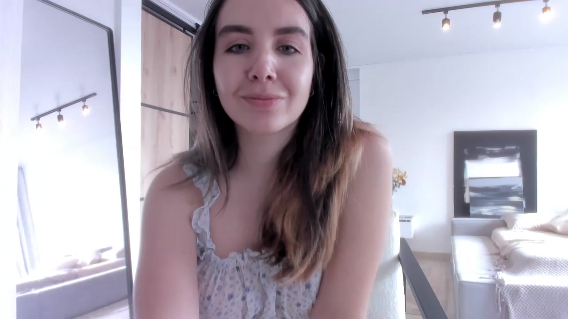 Gallery image thumbnail from LauraVega's myfreecams stream on, 03/18/2023, 16:46 image 4 of 20