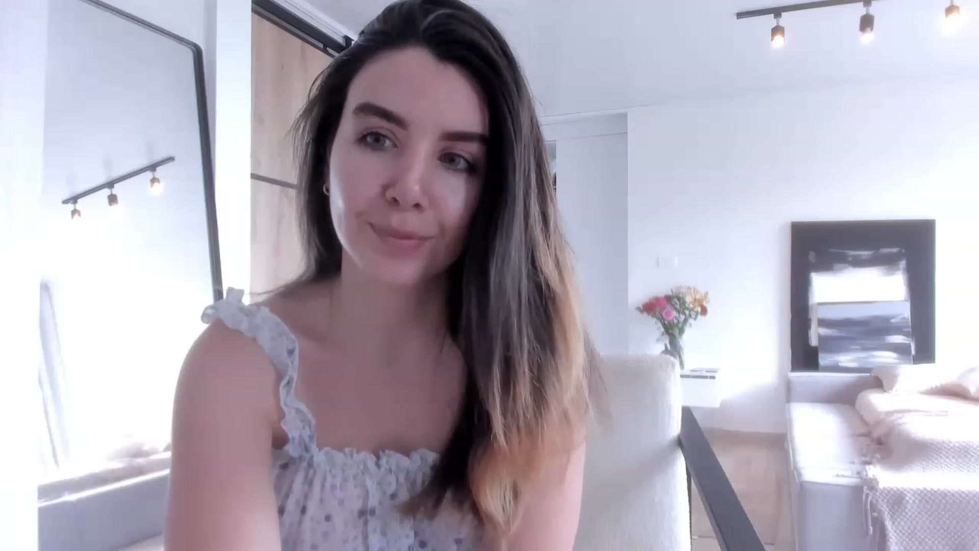Gallery image thumbnail from LauraVega's myfreecams stream on, 03/18/2023, 16:46 image 5 of 20