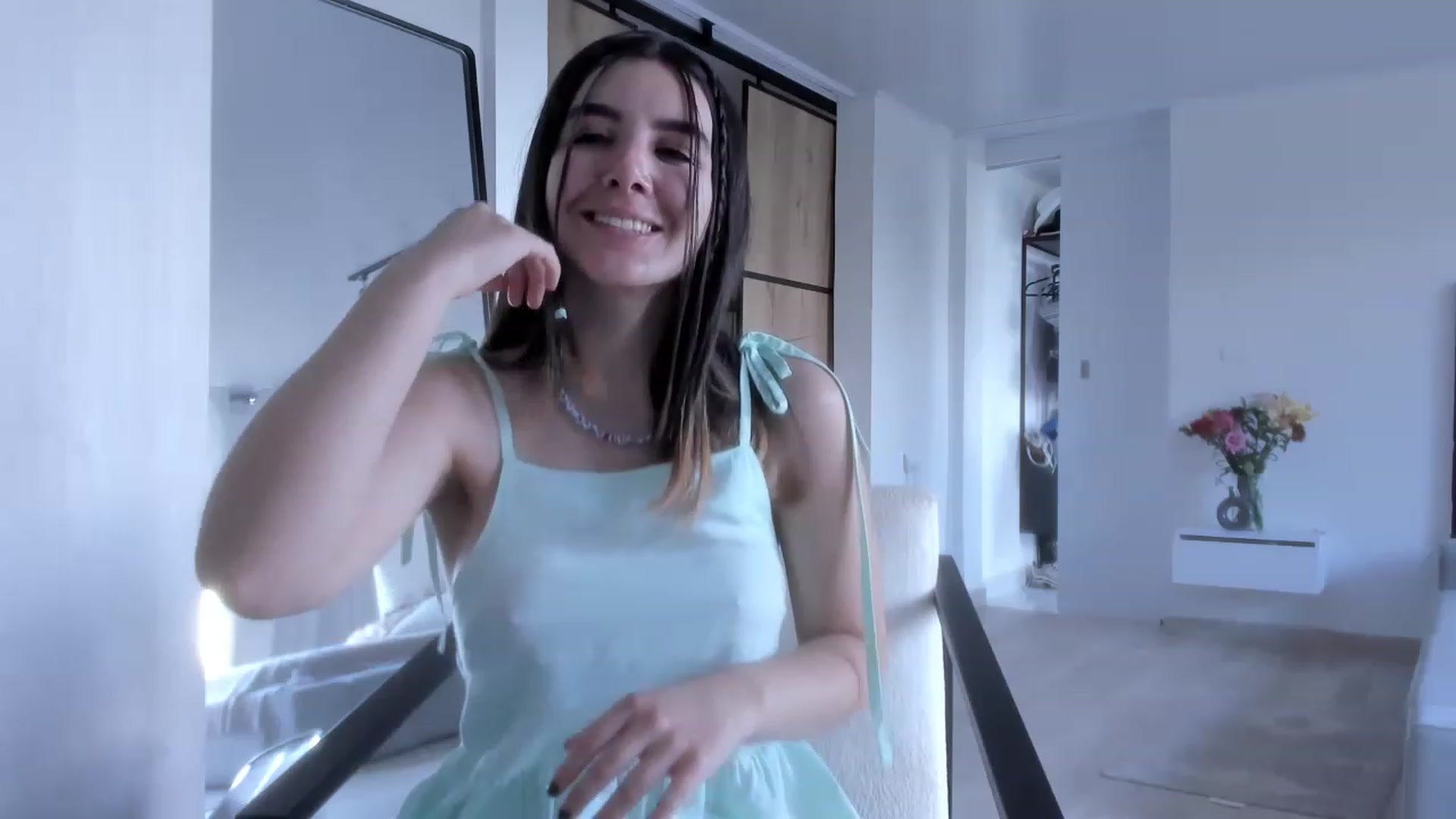 Gallery image thumbnail from LauraVega's myfreecams stream on, 03/19/2023, 15:20 image 11 of 20