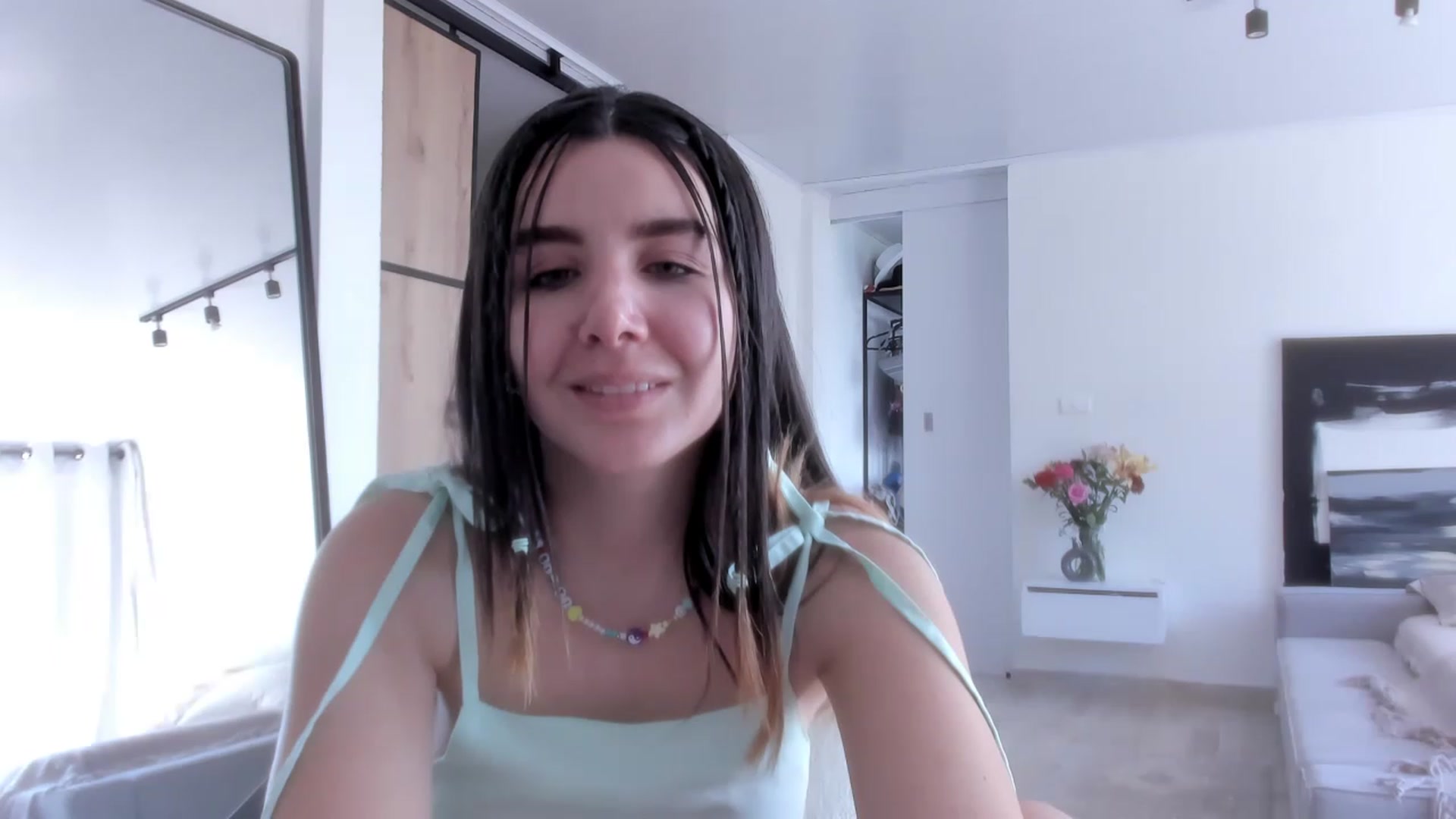 Gallery image thumbnail from LauraVega's myfreecams stream on, 03/19/2023, 15:20 image 18 of 20
