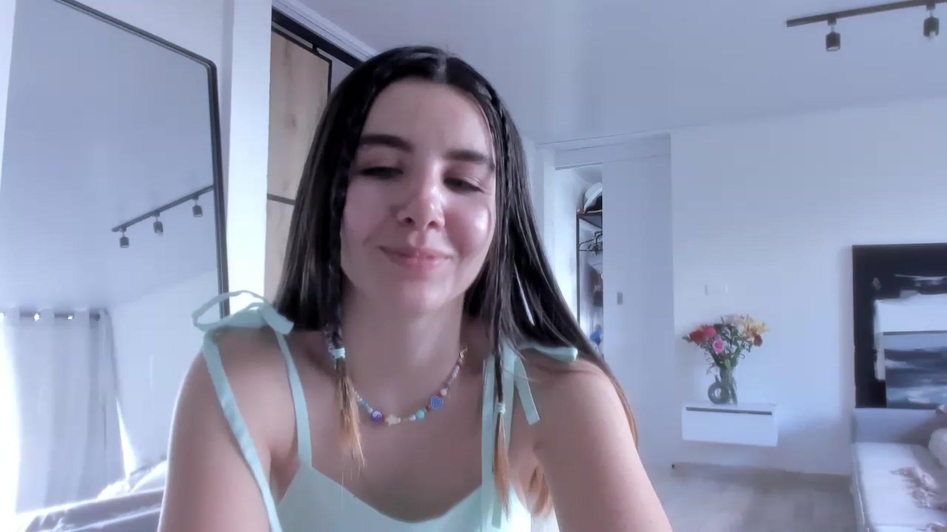 Gallery image thumbnail from LauraVega's myfreecams stream on, 03/19/2023, 16:23 image 8 of 20