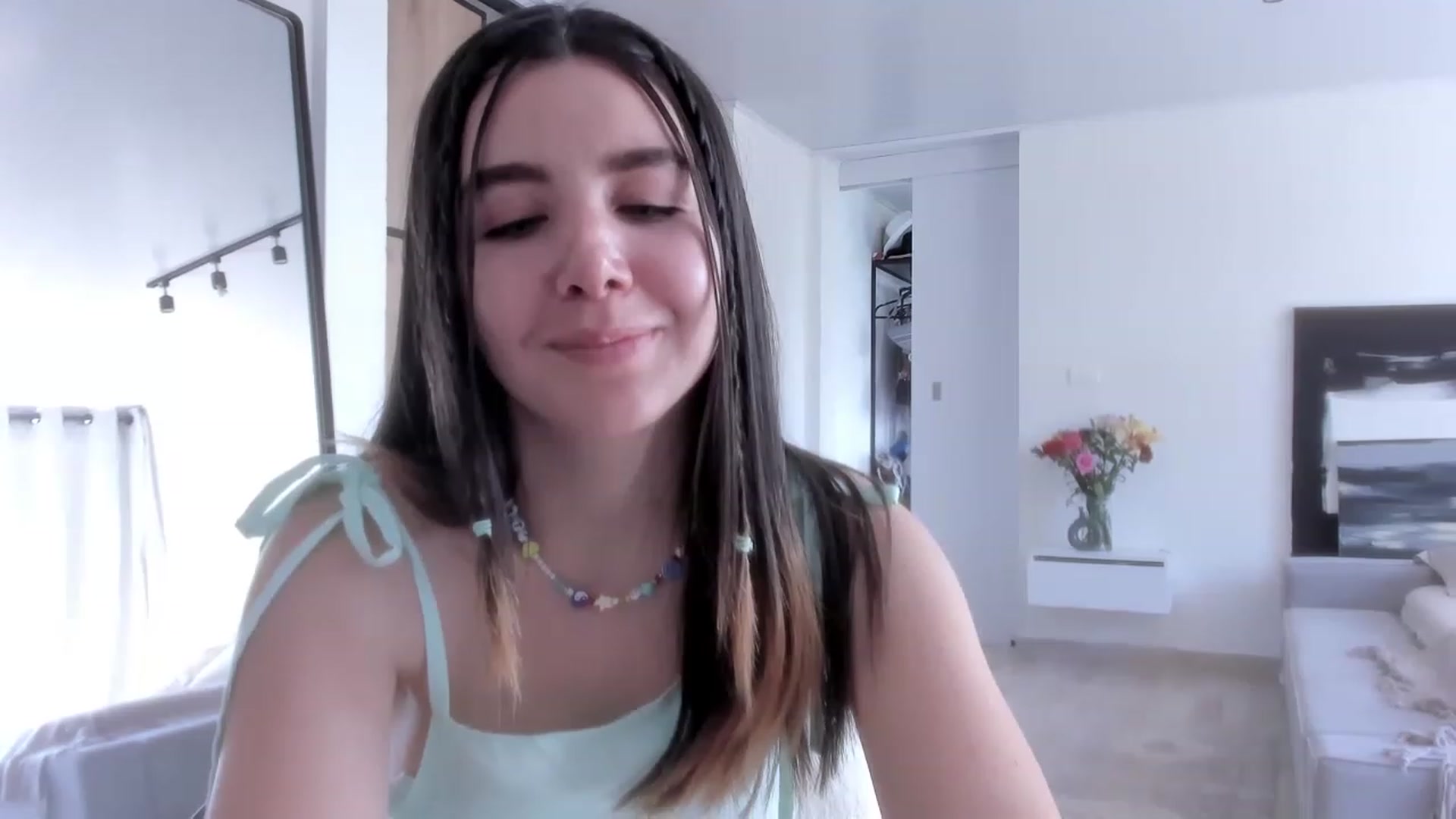 Gallery image thumbnail from LauraVega's myfreecams stream on, 03/19/2023, 16:23 image 6 of 20