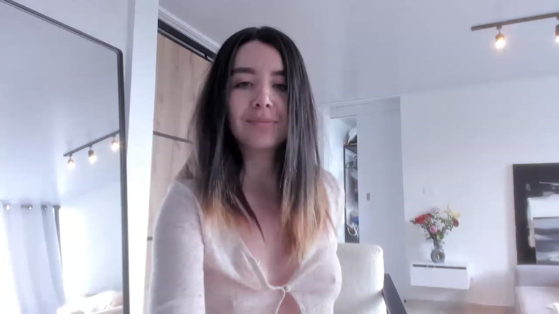 Gallery image thumbnail from LauraVega's myfreecams stream on, 03/24/2023, 16:32 image 14 of 20