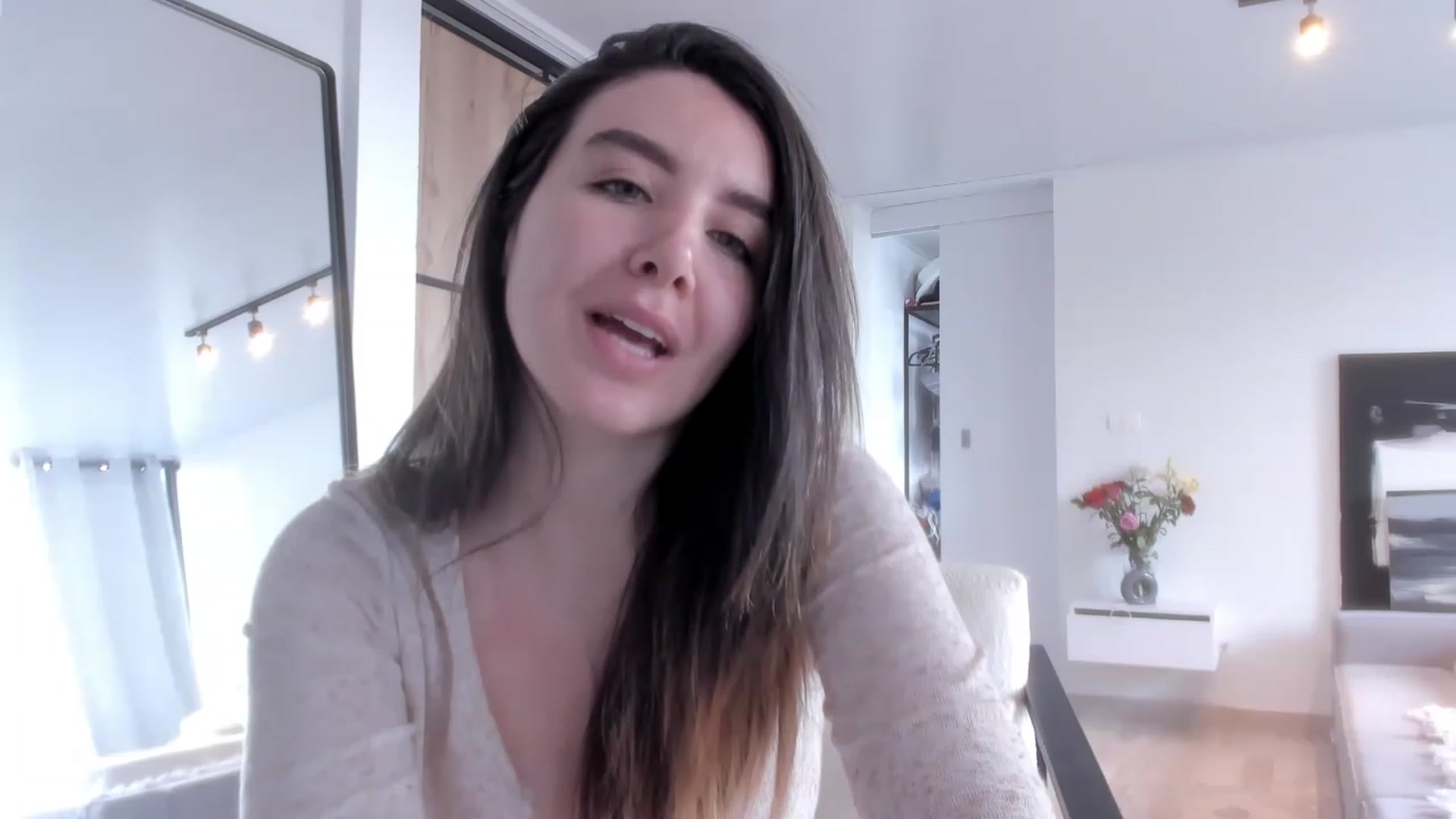 Gallery image thumbnail from LauraVega's myfreecams stream on, 03/24/2023, 16:32 image 10 of 20