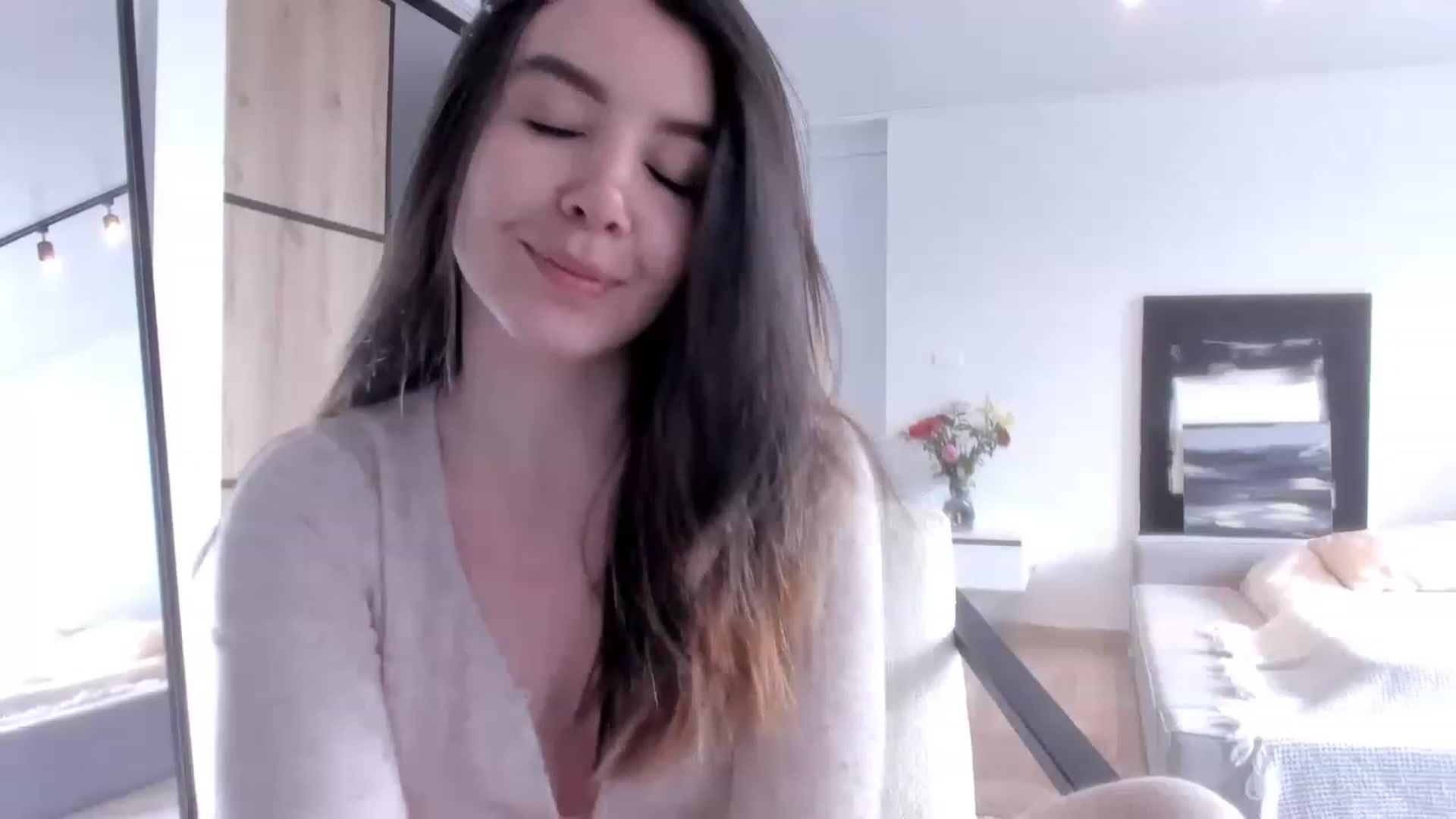 Gallery image thumbnail from LauraVega's myfreecams stream on, 03/24/2023, 16:32 image 3 of 20
