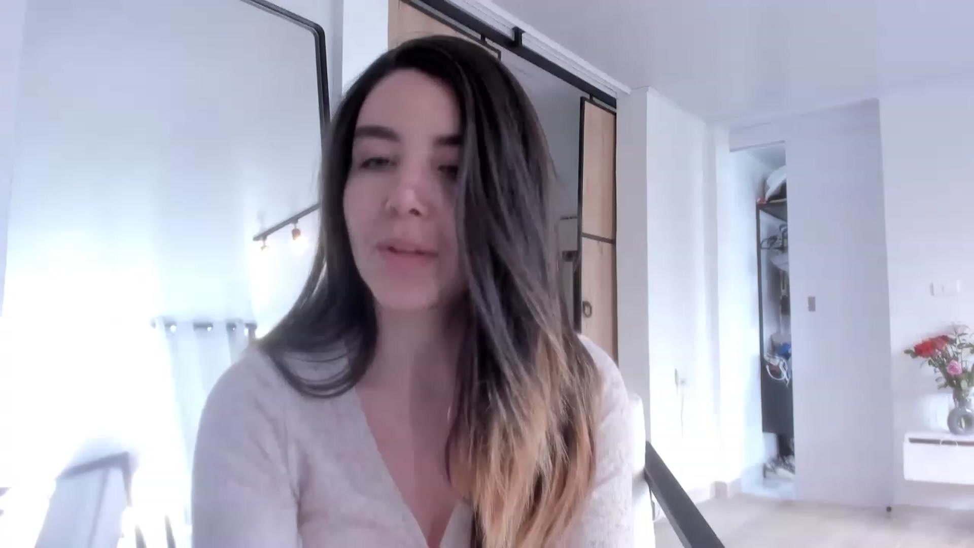 Gallery image thumbnail from LauraVega's myfreecams stream on, 03/24/2023, 18:03 image 4 of 20