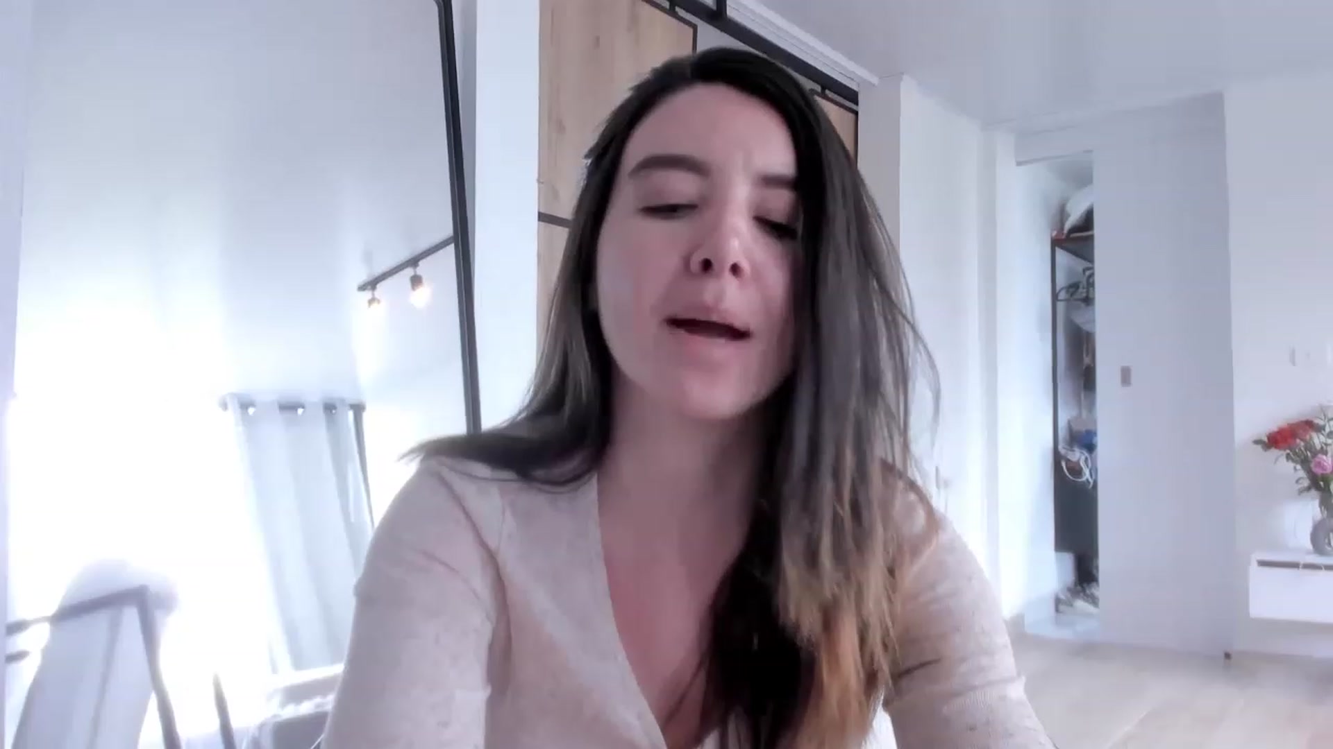 Gallery image thumbnail from LauraVega's myfreecams stream on, 03/24/2023, 18:03 image 10 of 20
