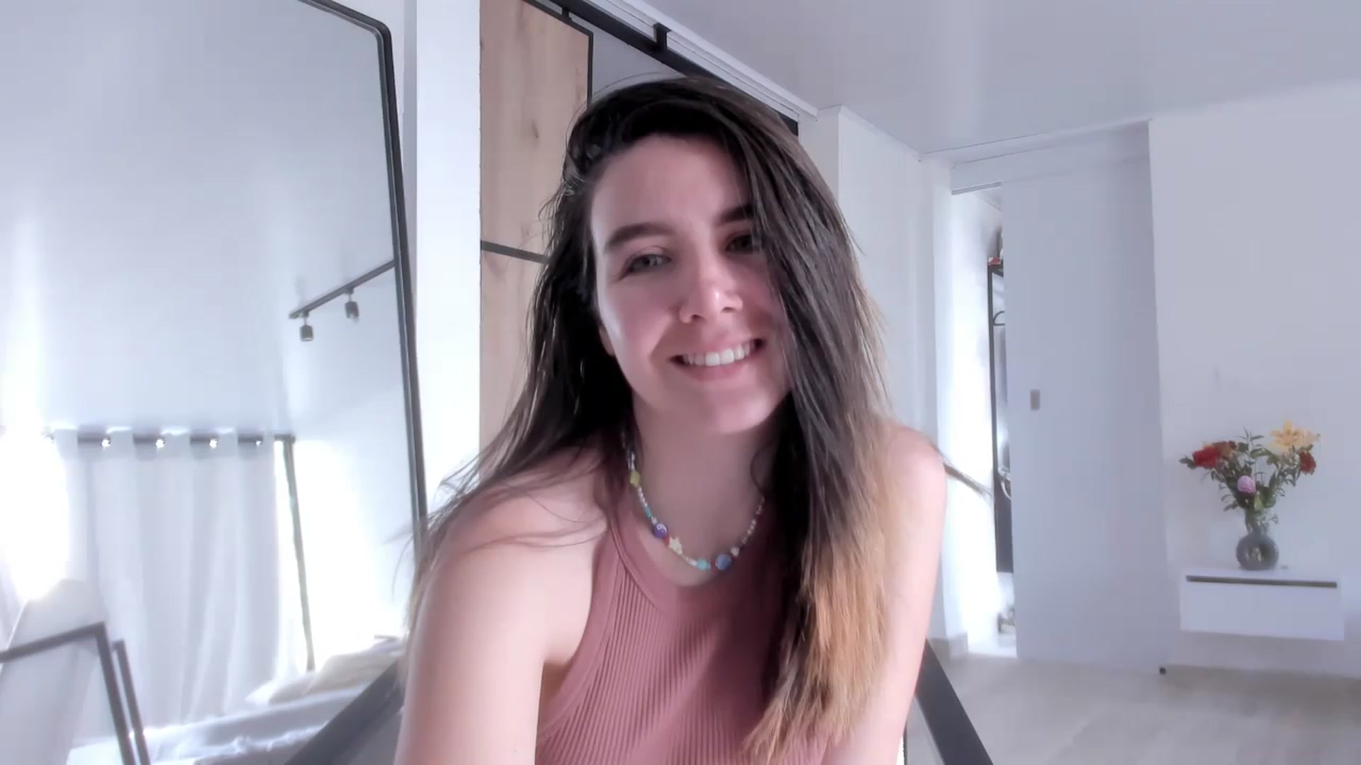 Gallery image thumbnail from LauraVega's myfreecams stream on, 03/29/2023, 15:09 image 12 of 20