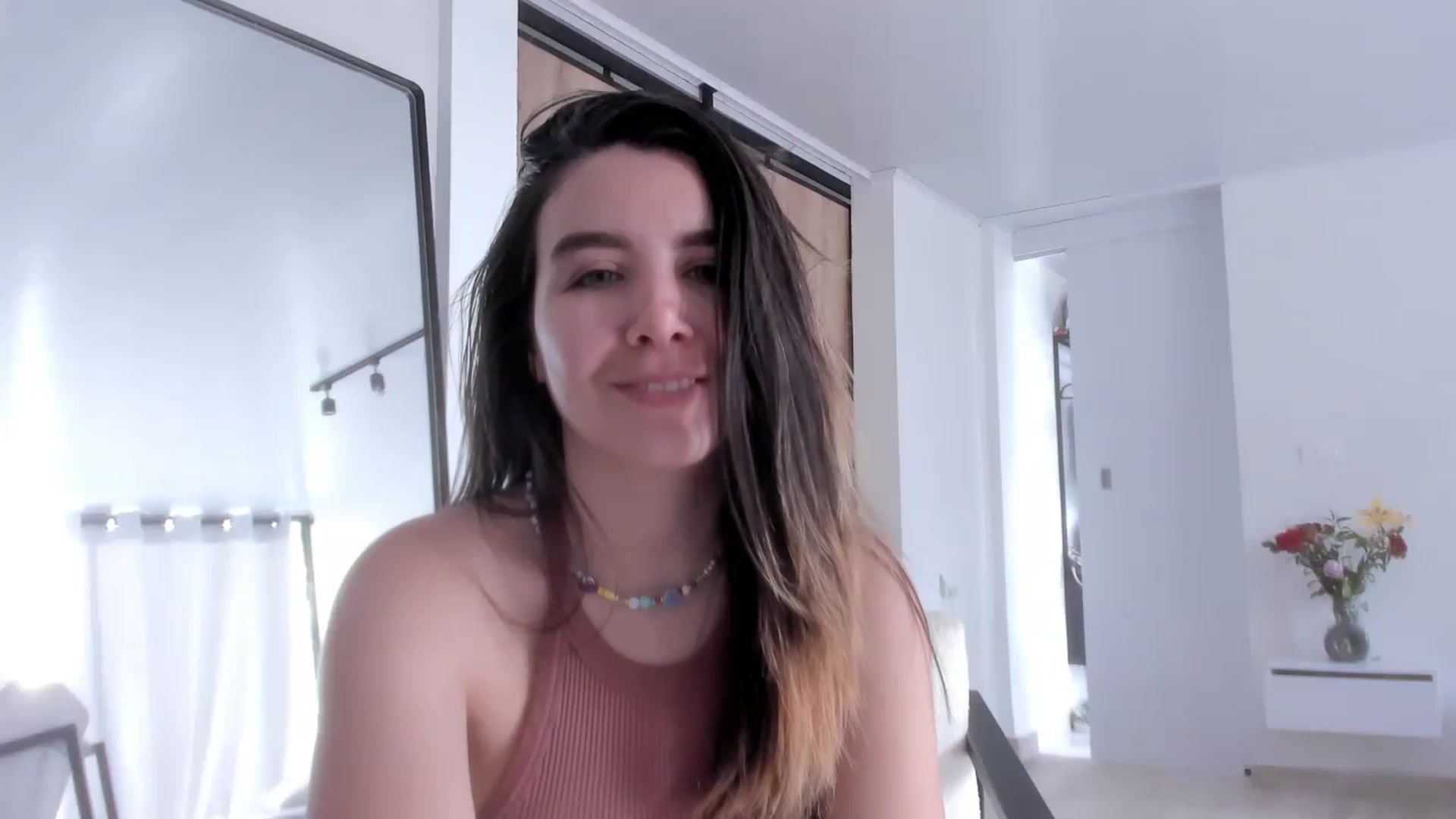 Gallery image thumbnail from LauraVega's myfreecams stream on, 03/29/2023, 15:09 image 8 of 20