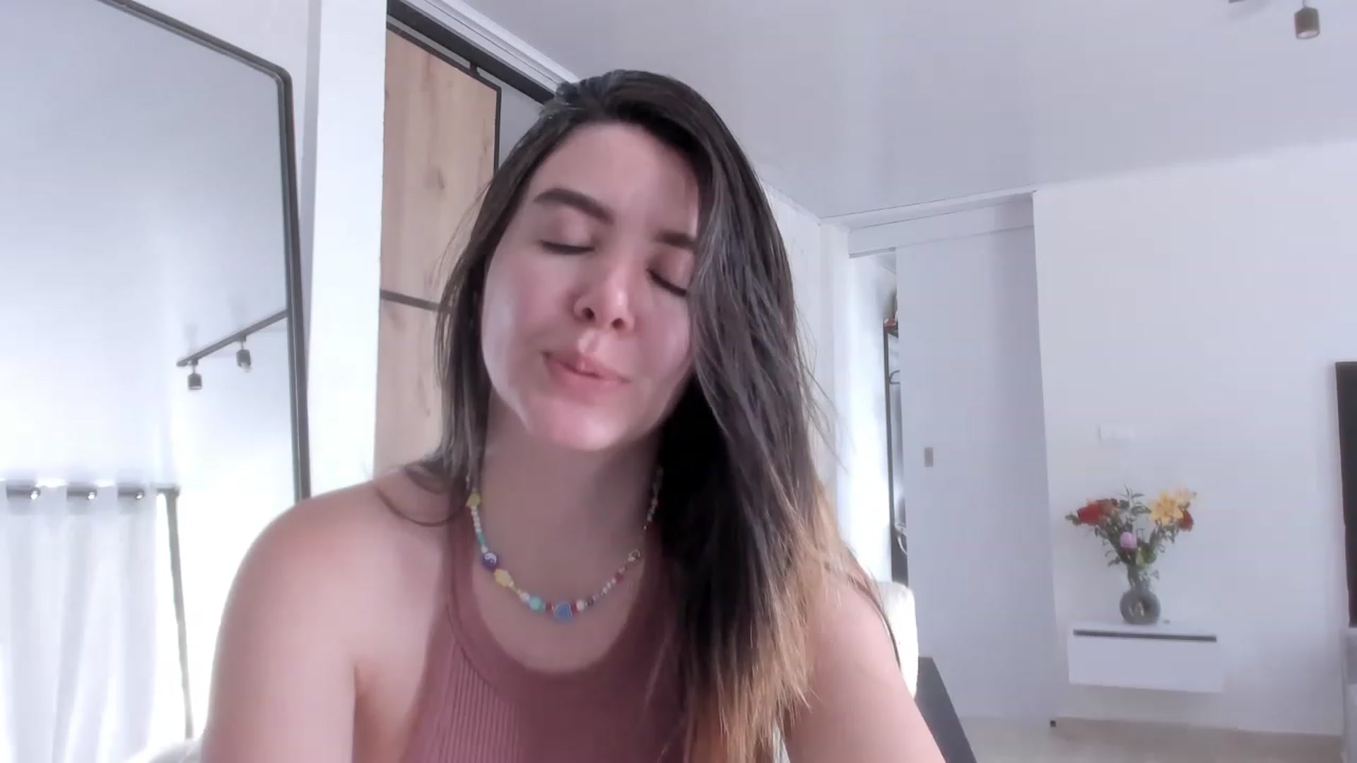 Gallery image thumbnail from LauraVega's myfreecams stream on, 03/29/2023, 16:12 image 1 of 20