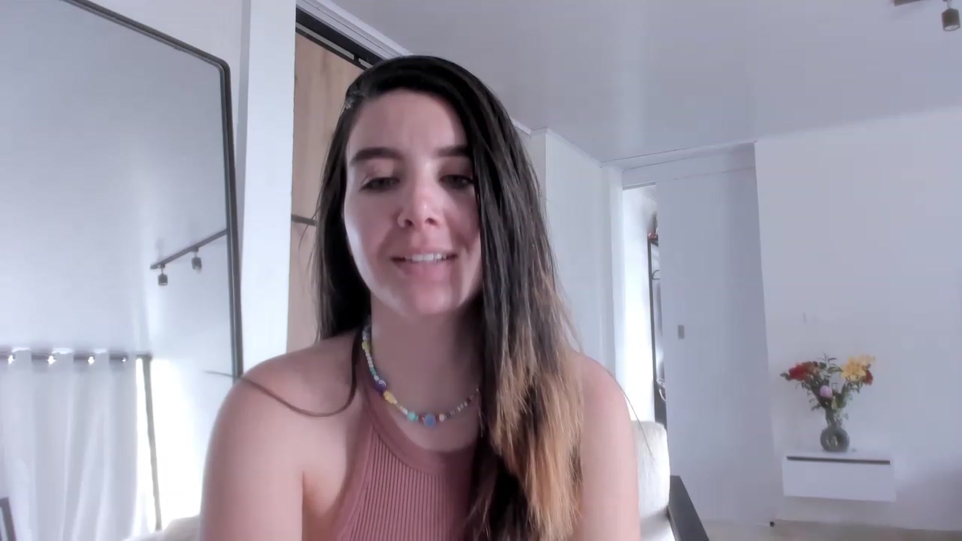 Gallery image thumbnail from LauraVega's myfreecams stream on, 03/29/2023, 16:12 image 8 of 20