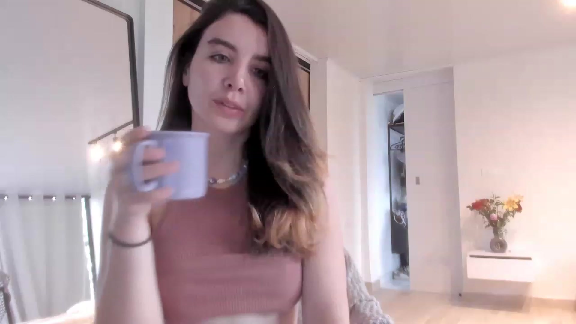 Gallery image thumbnail from LauraVega's myfreecams stream on, 03/29/2023, 22:31 image 7 of 20