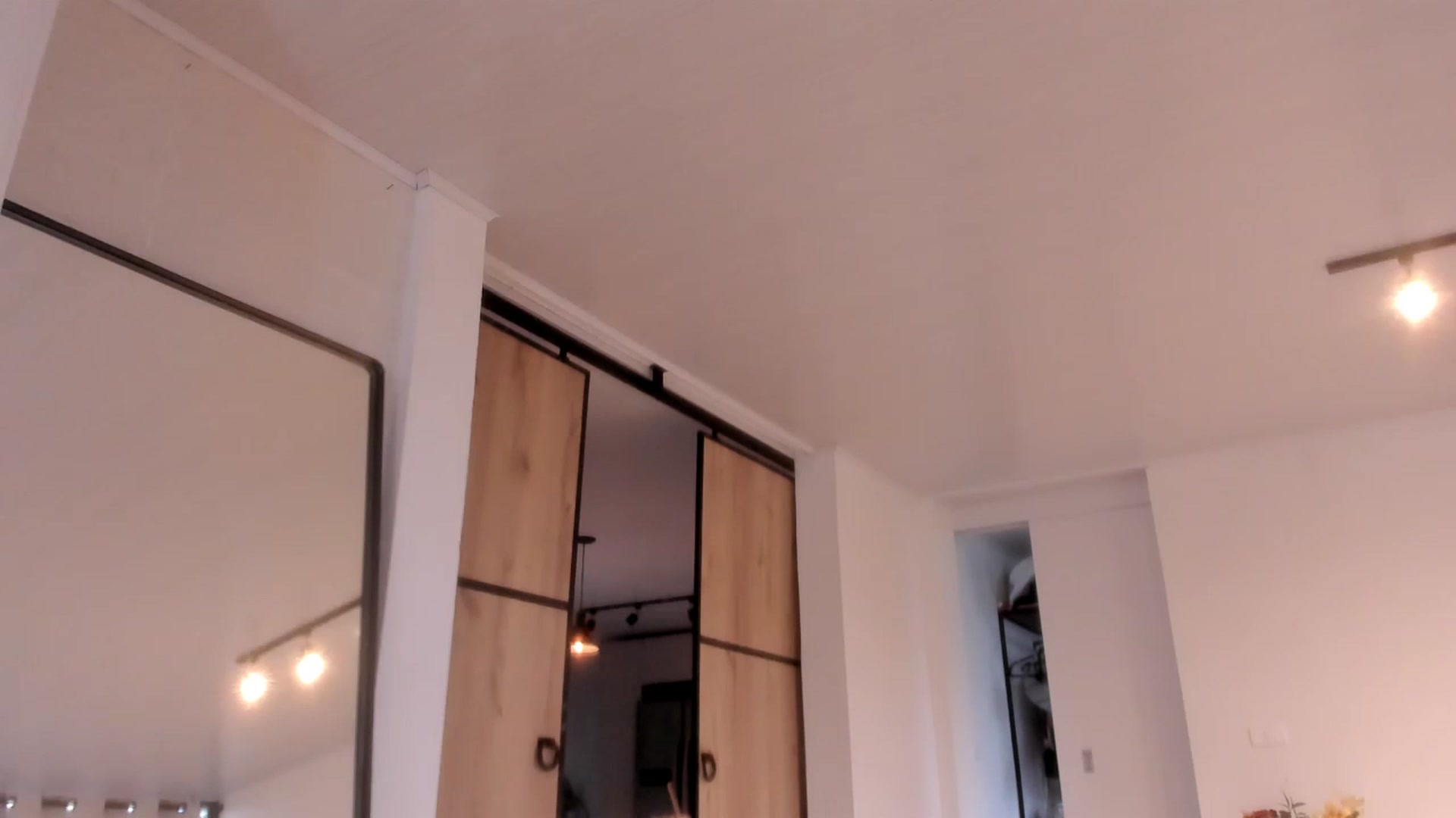 Gallery image thumbnail from LauraVega's myfreecams stream on, 03/29/2023, 22:31 image 12 of 20