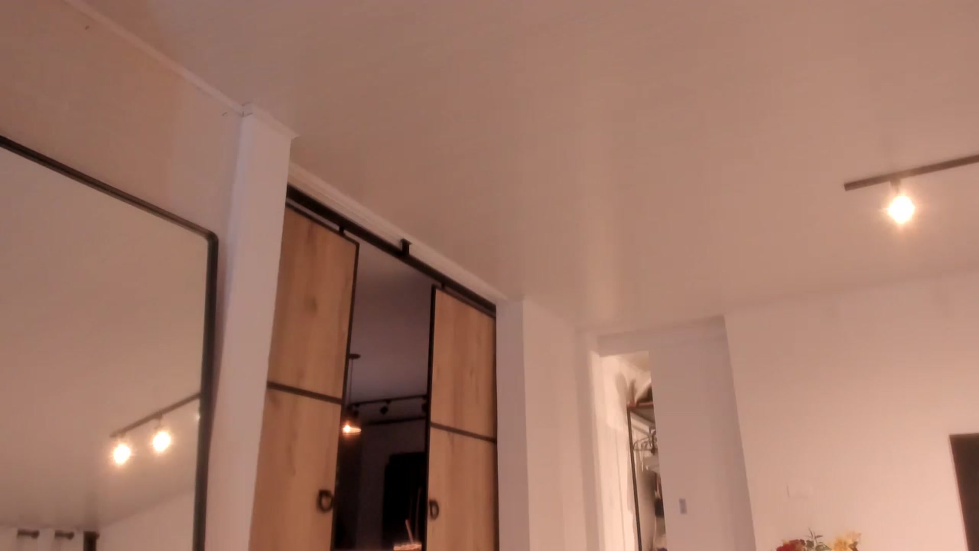 Gallery image thumbnail from LauraVega's myfreecams stream on, 03/29/2023, 23:47 image 15 of 20