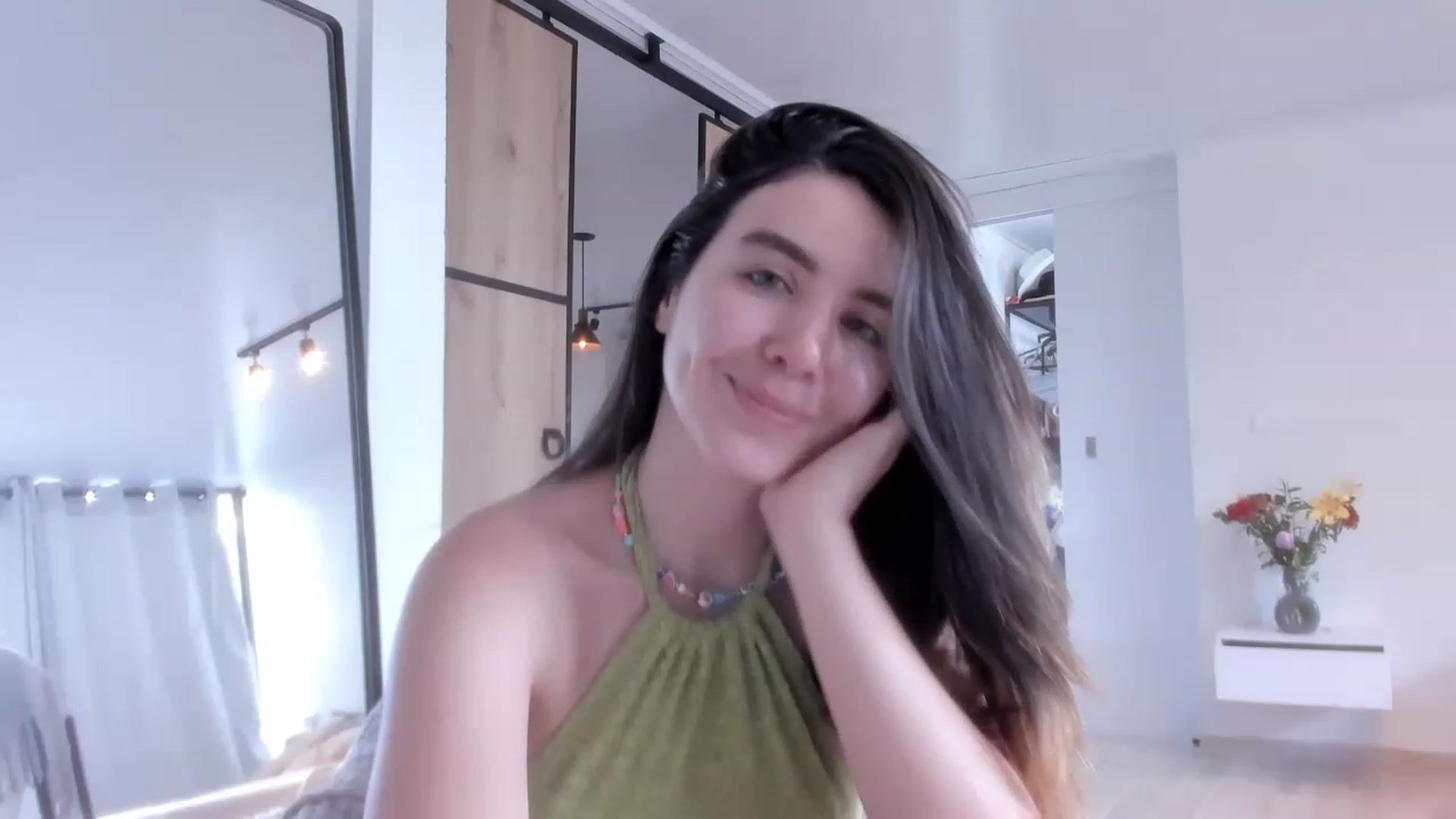 Gallery image thumbnail from LauraVega's myfreecams stream on, 03/30/2023, 16:49 image 19 of 20